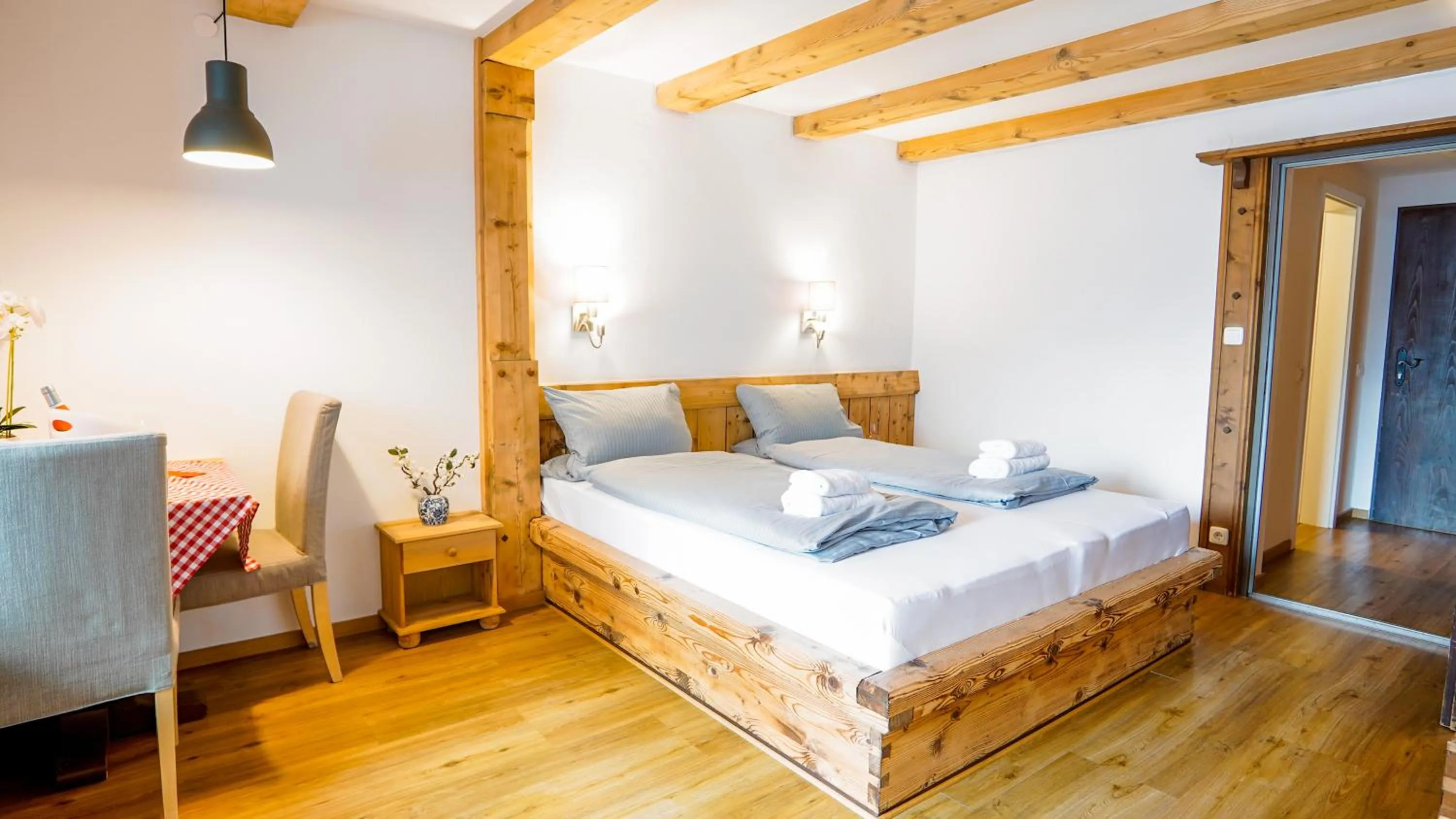 Bed in Landgasthof zum Papyrer - Erholung im Urlaubsgebiet