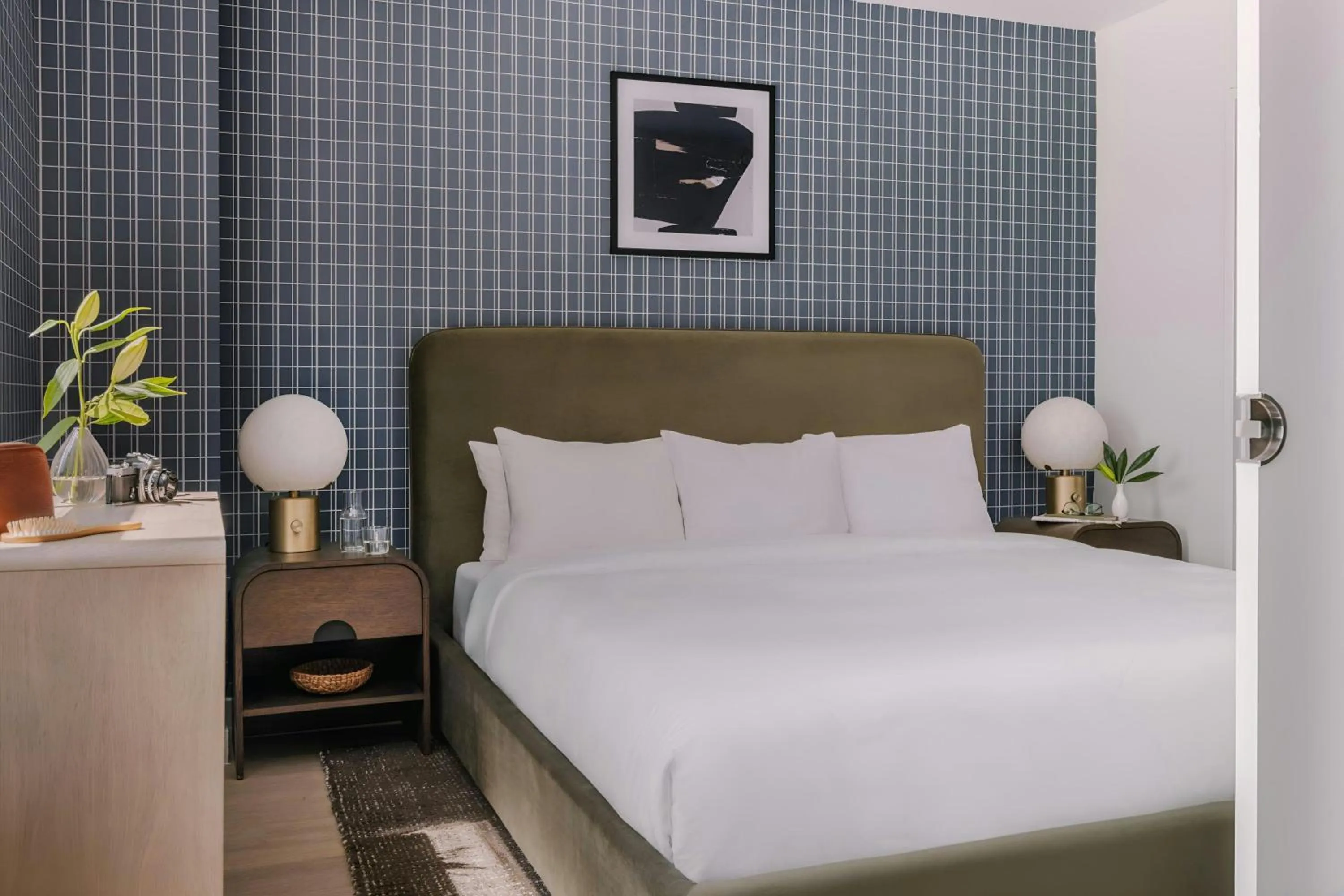 Bedroom, Bed in Sonder by Marriott Bonvoy The Nash Apartments Midtown East