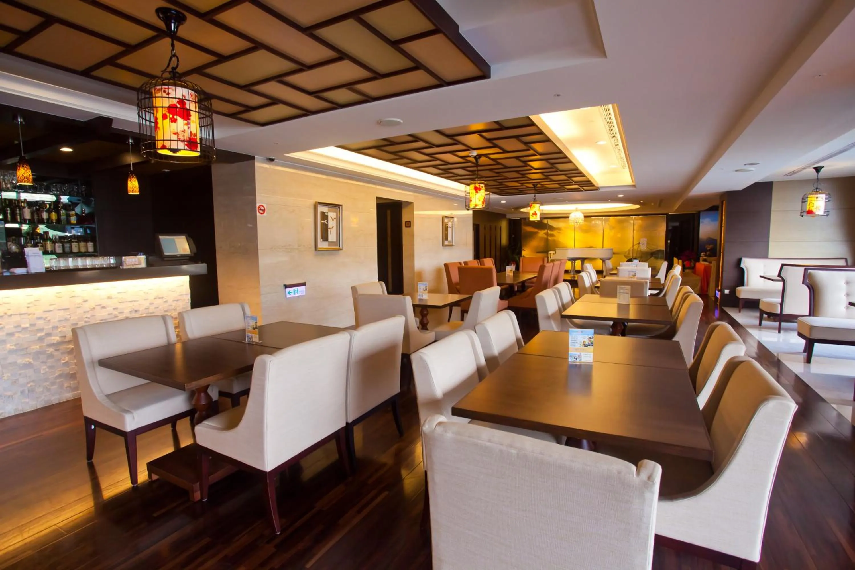 Restaurant/places to eat in Sun Moon Lake Hotel