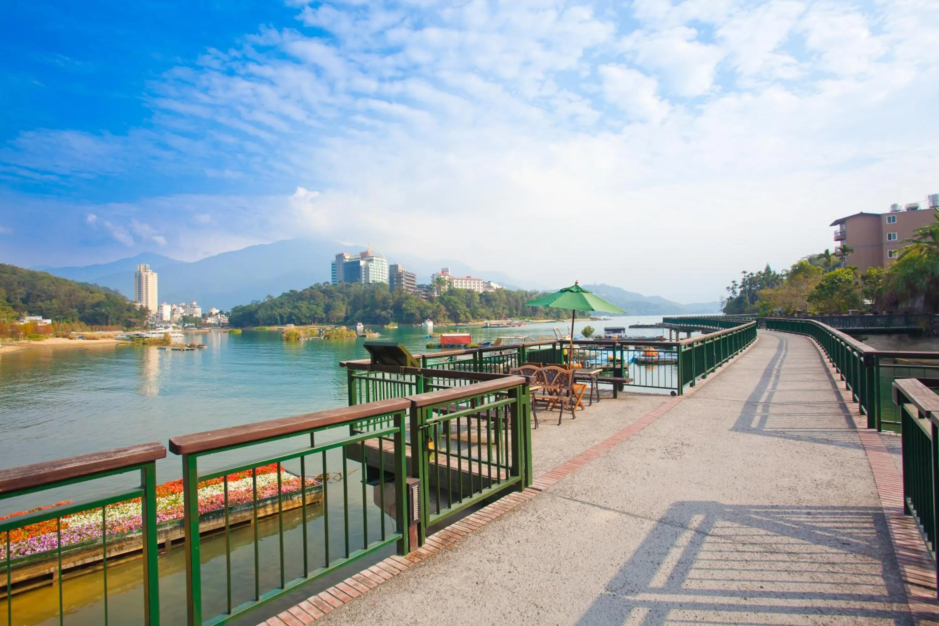 Area and facilities in Sun Moon Lake Hotel