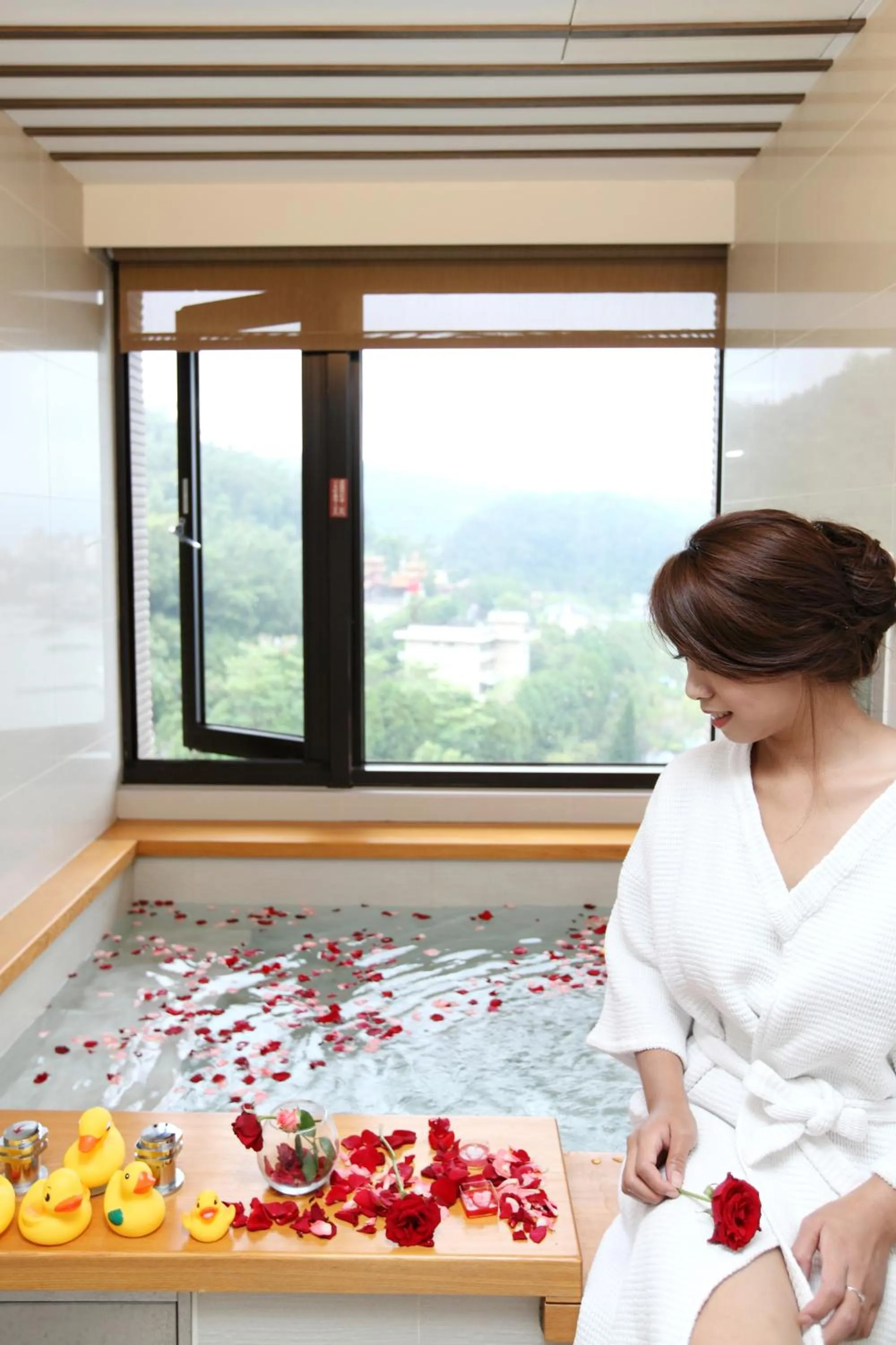 Bath in Sun Moon Lake Hotel