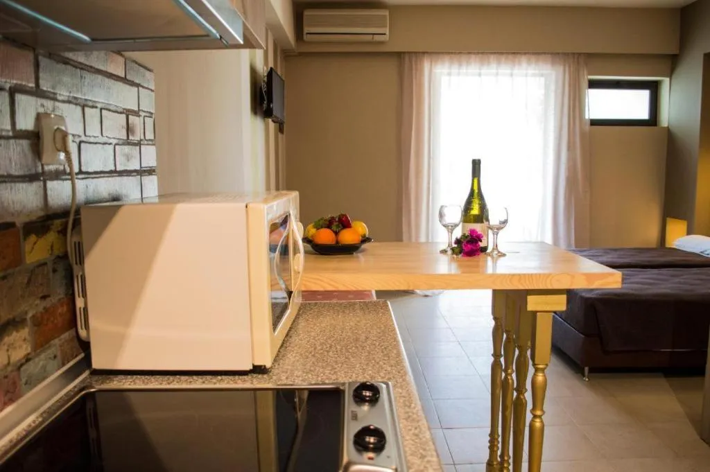 Coffee/tea facilities in Nireas Hotel