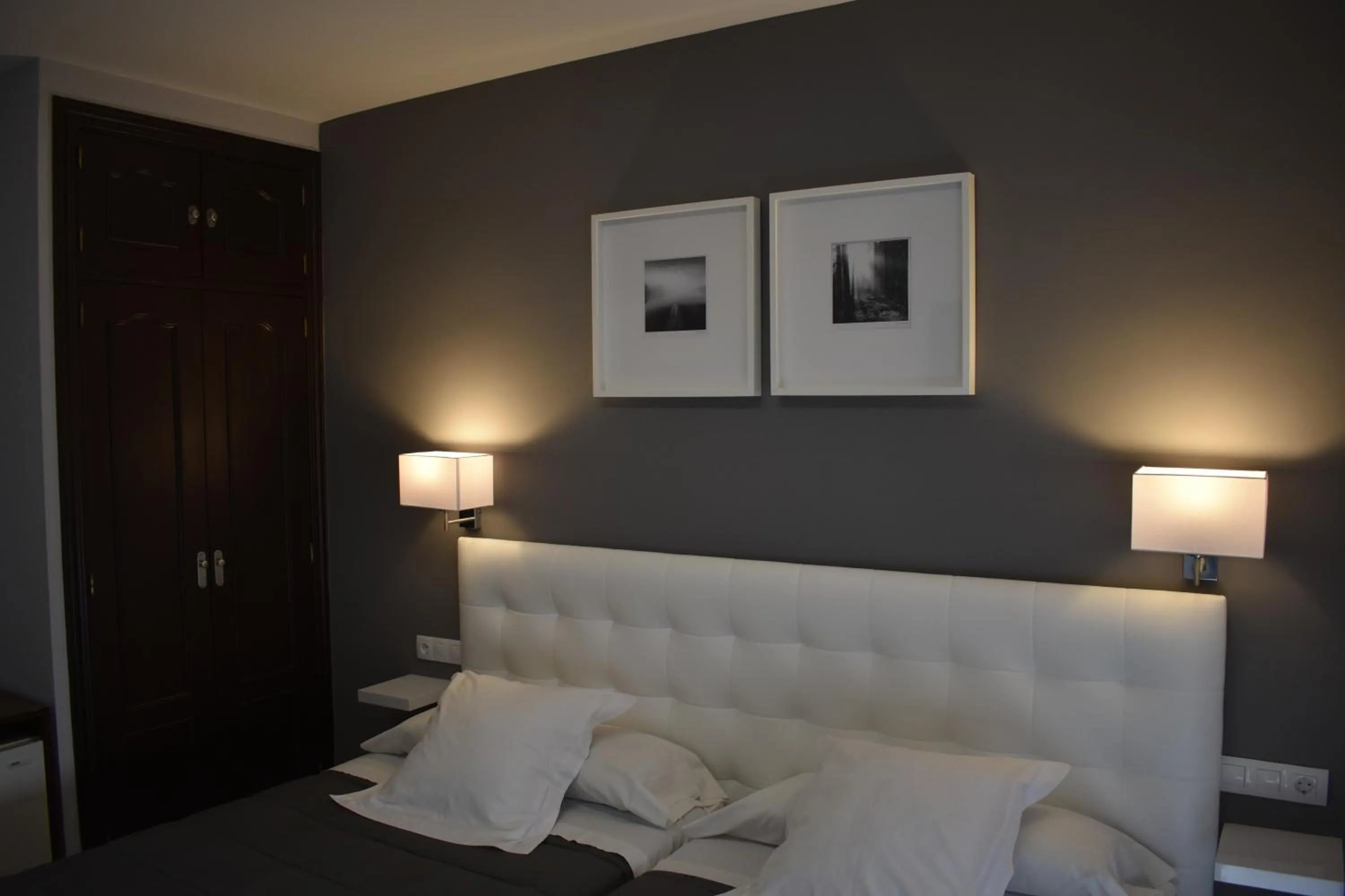 Photo of the whole room, Bed in Hostal el Rocio