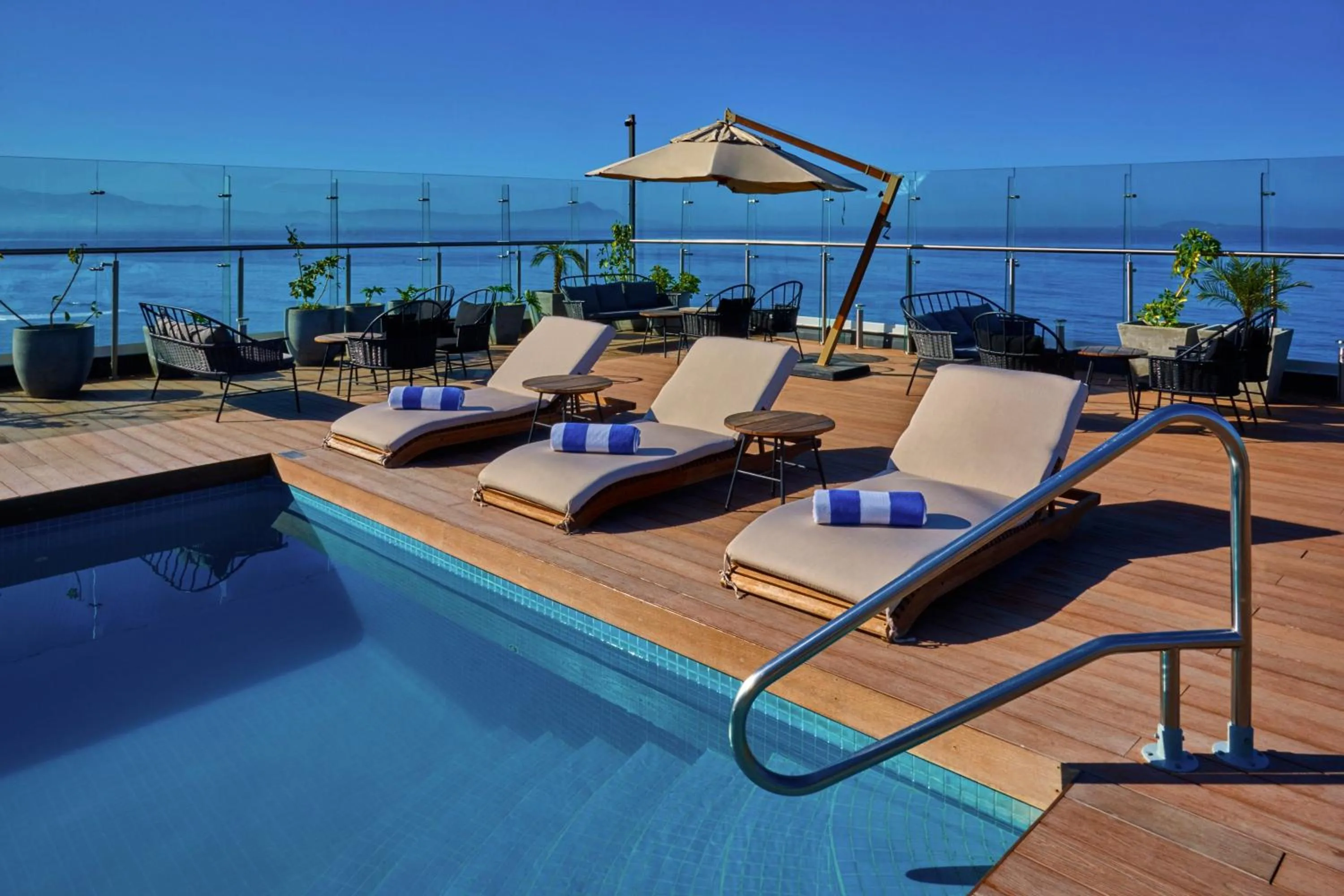 Swimming pool in City Express Plus by Marriott Ensenada