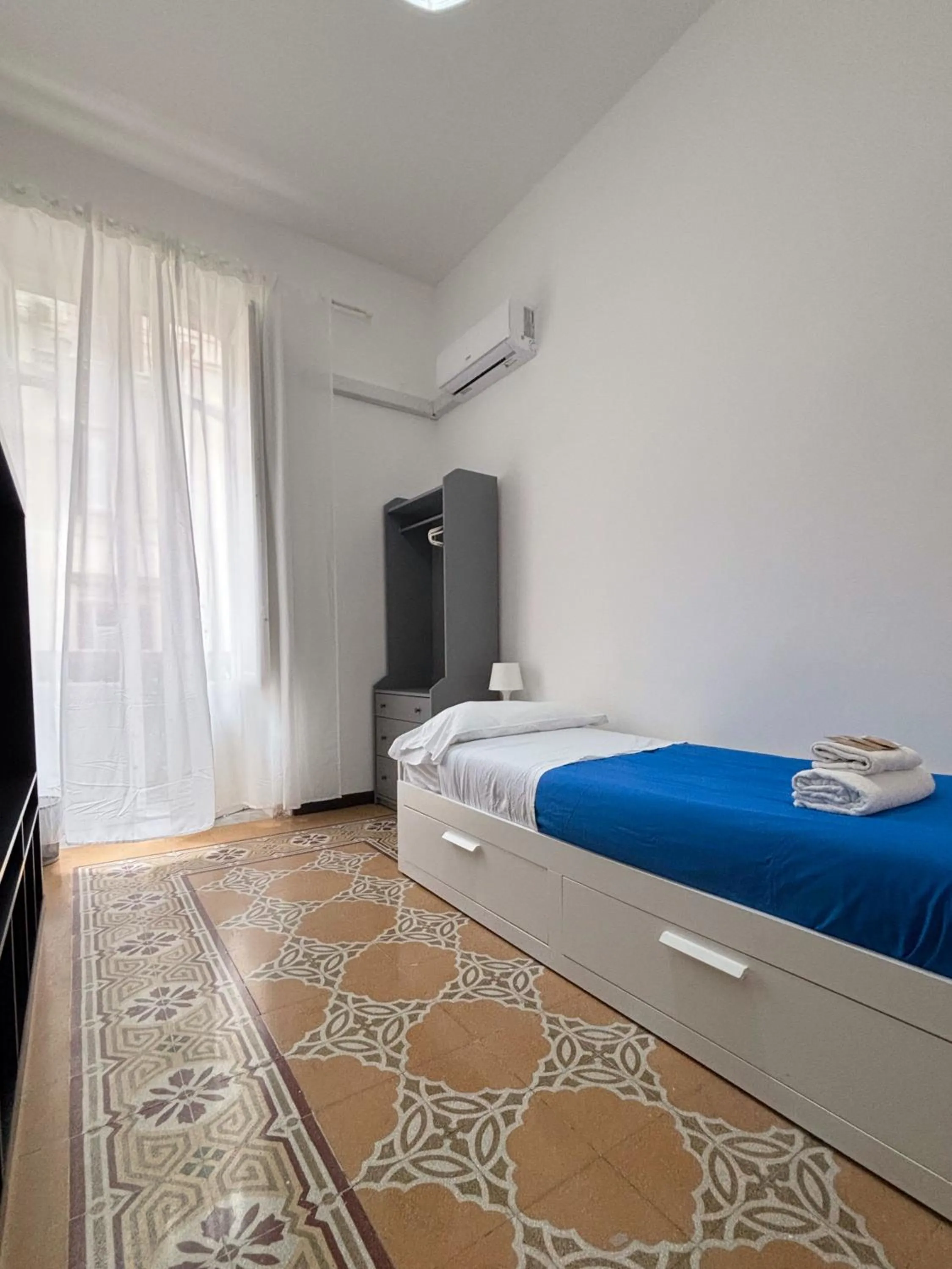 Bedroom, Bed in Mamamia #Teatro Massimo