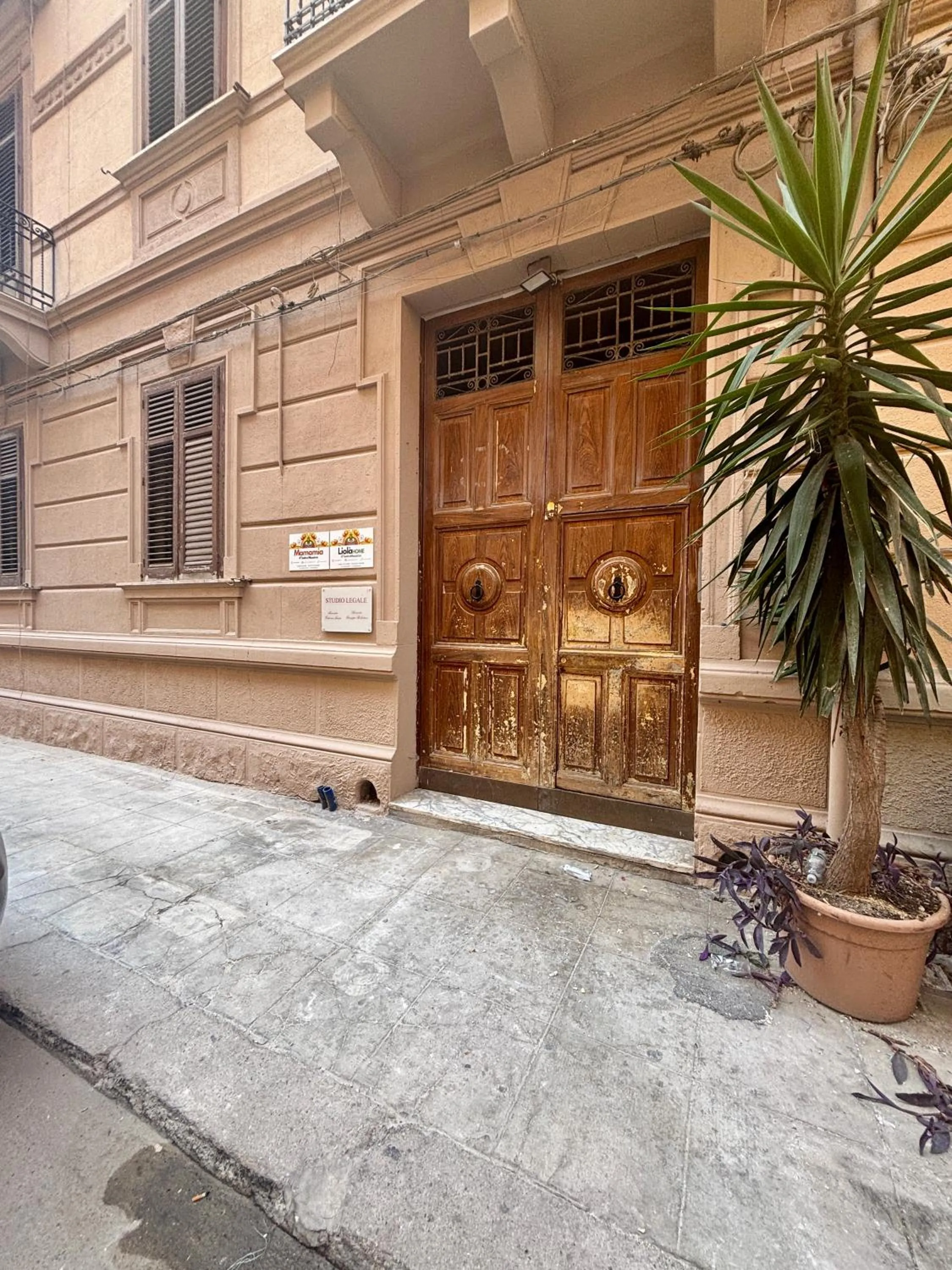 Facade/entrance in Mamamia #Teatro Massimo