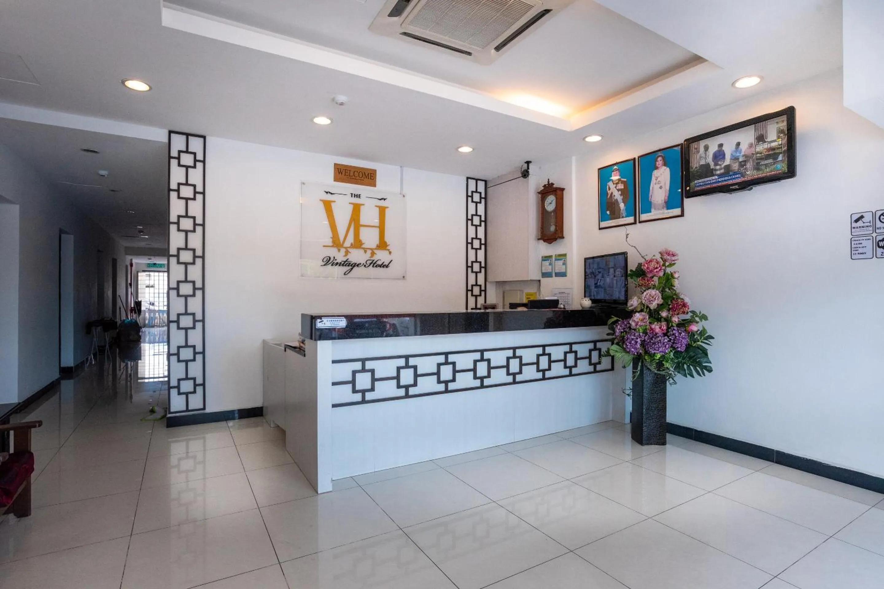 Lobby or reception in Hotel O The Vintage Hotel