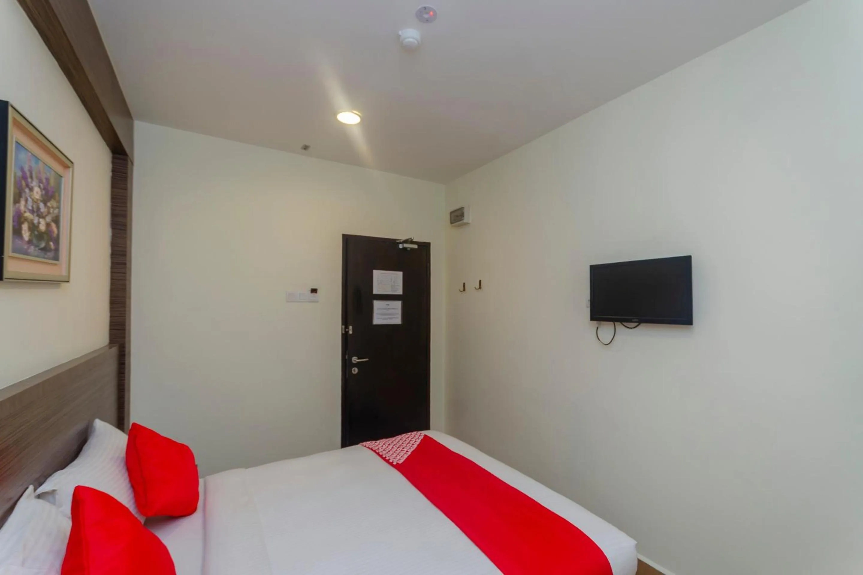 Bedroom, Bed in Hotel O The Vintage Hotel