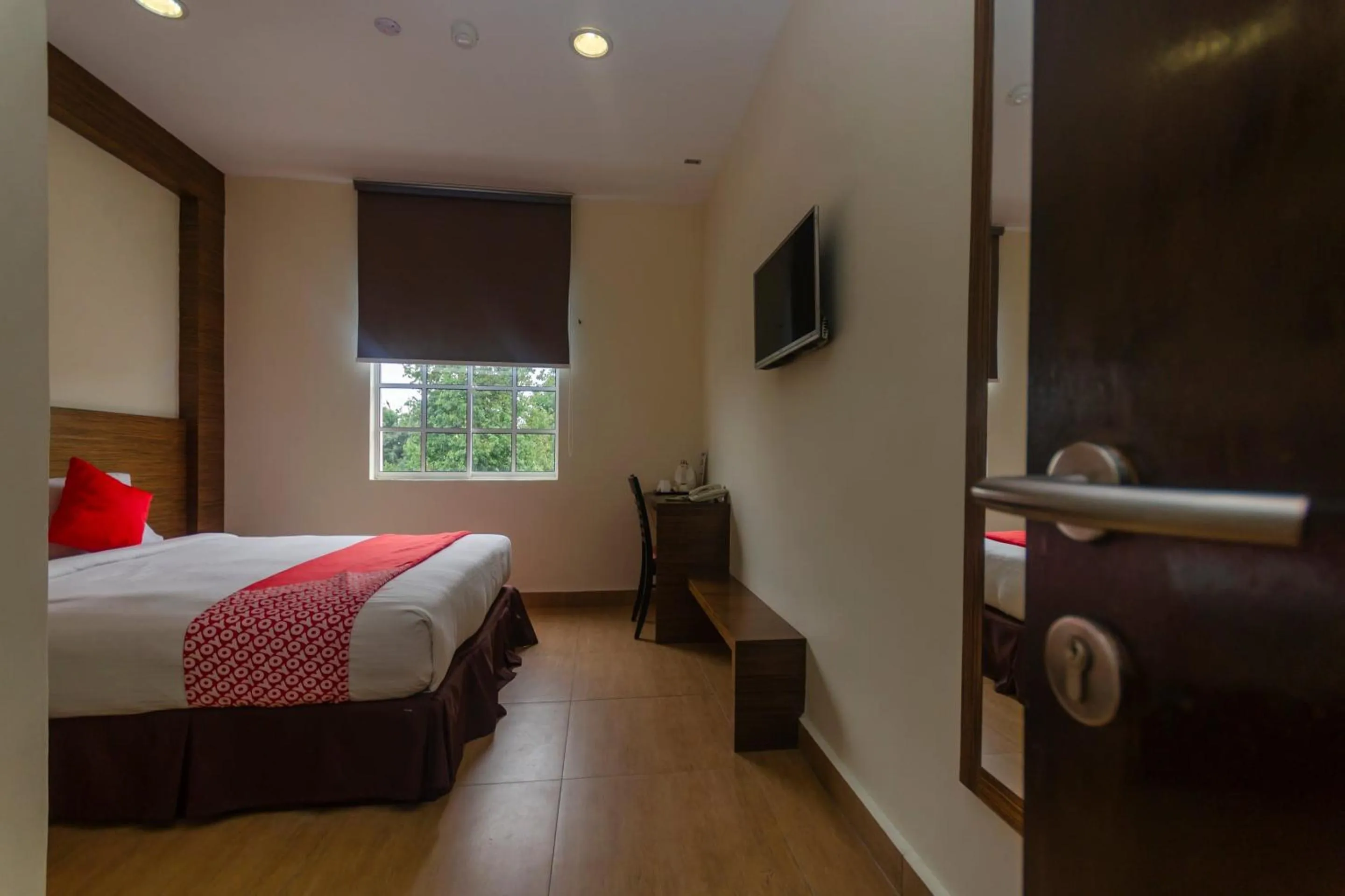 Bedroom, Bed in Hotel O The Vintage Hotel