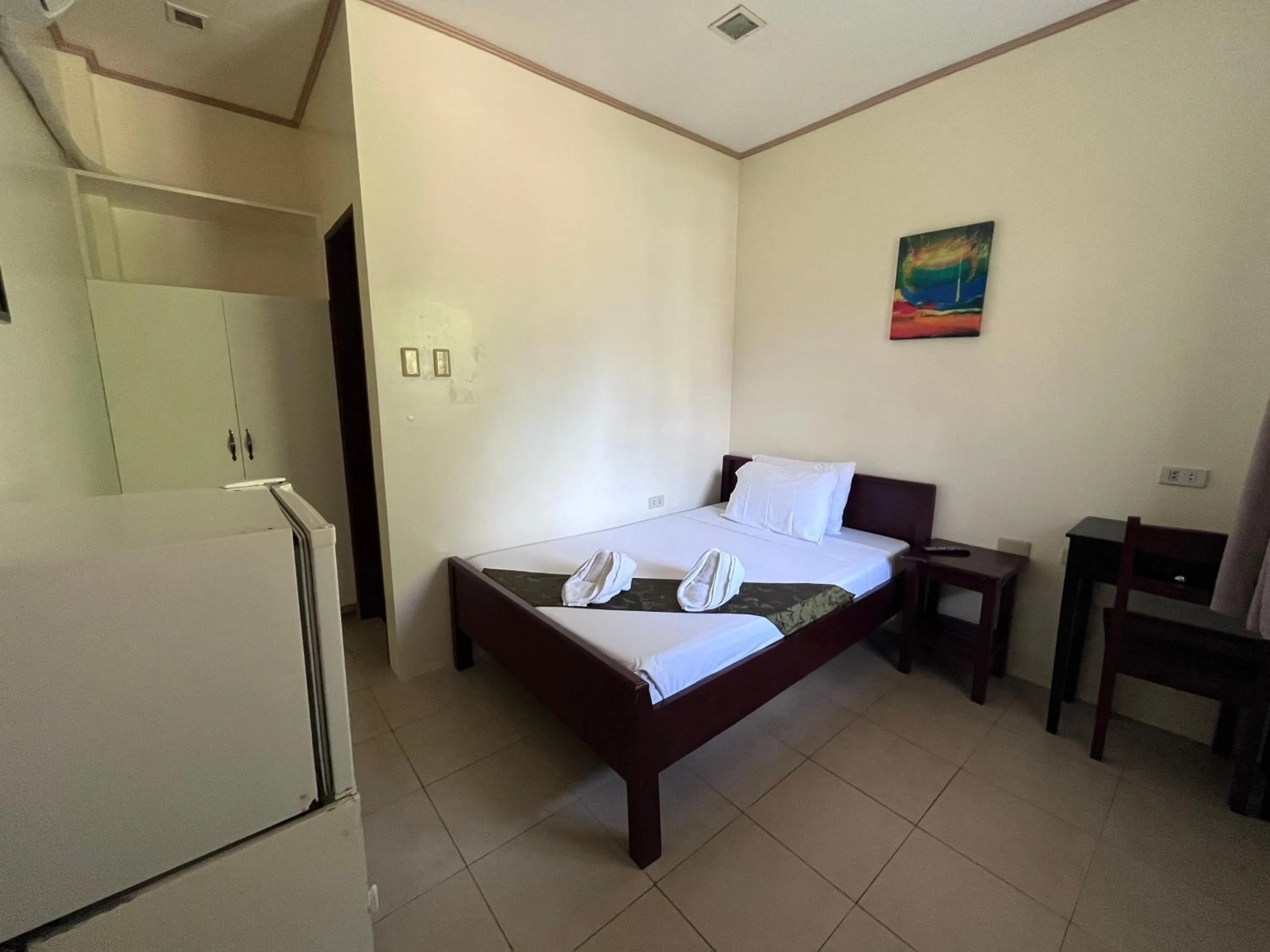 Bedroom, Bed in Blue Lagoon Inn & Suites