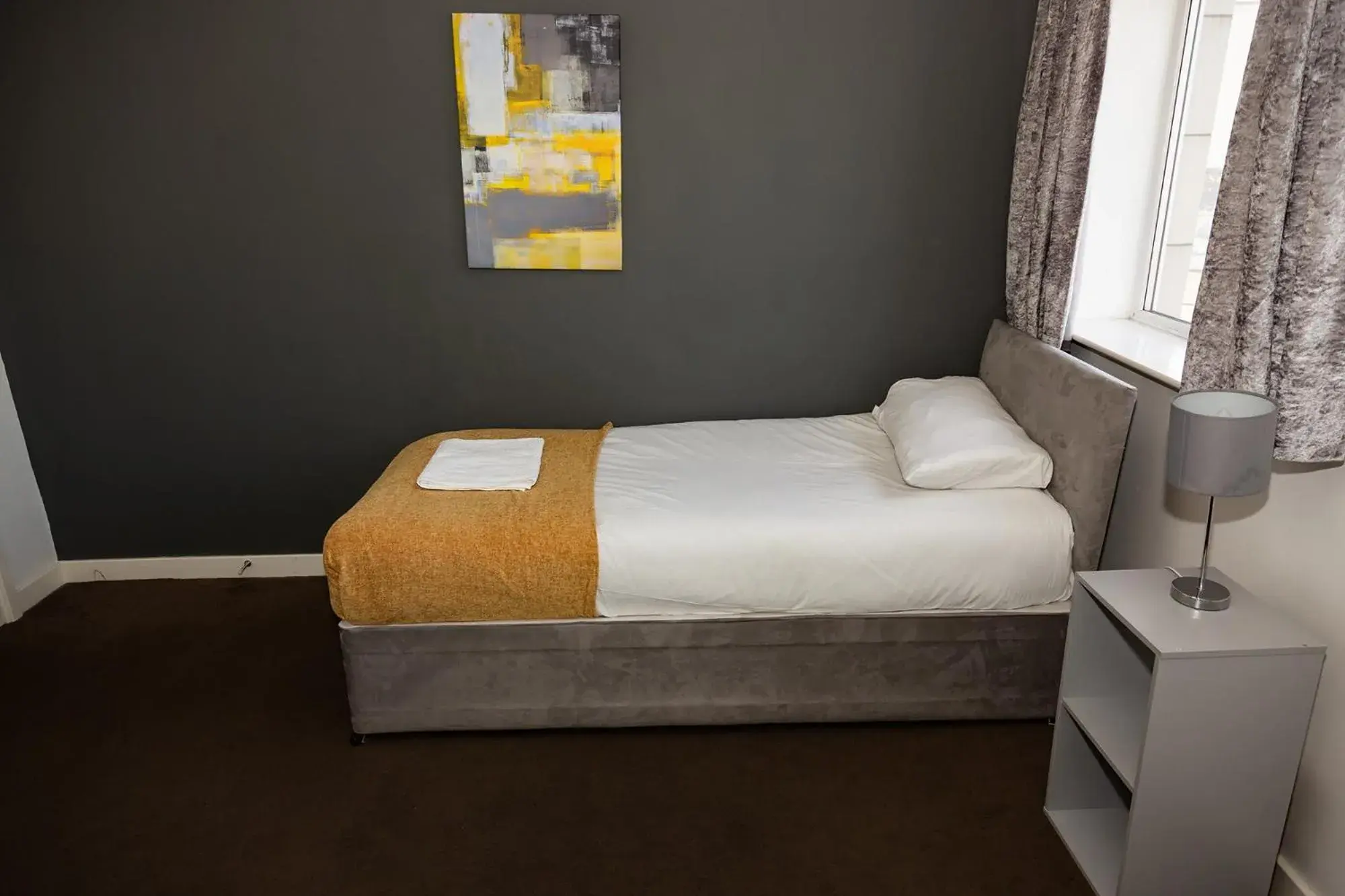 Bedroom, Bed in Alexander Apartments Roker