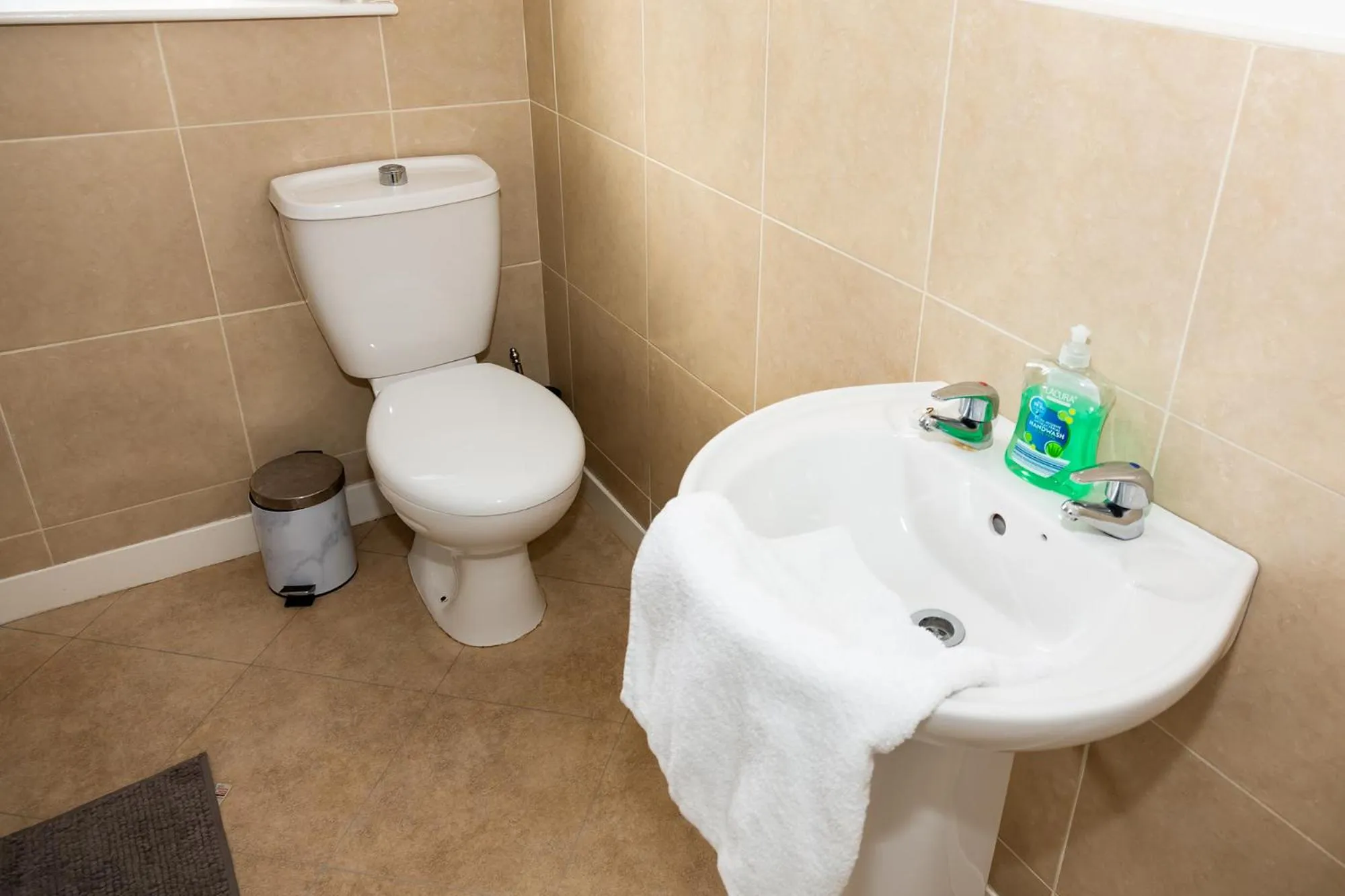 Bathroom in Sea Road ROKER