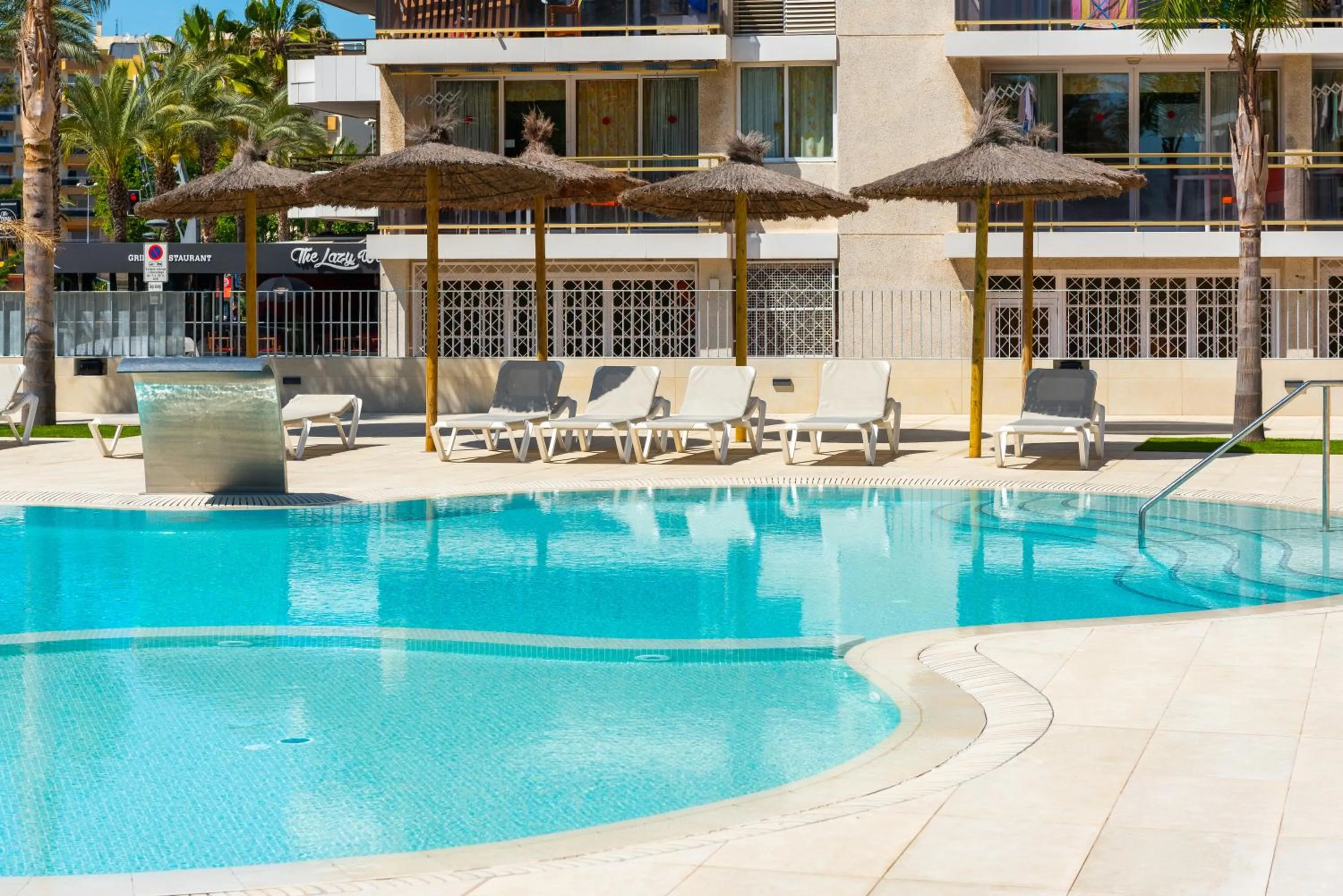 Swimming pool in Rentalmar Los Peces