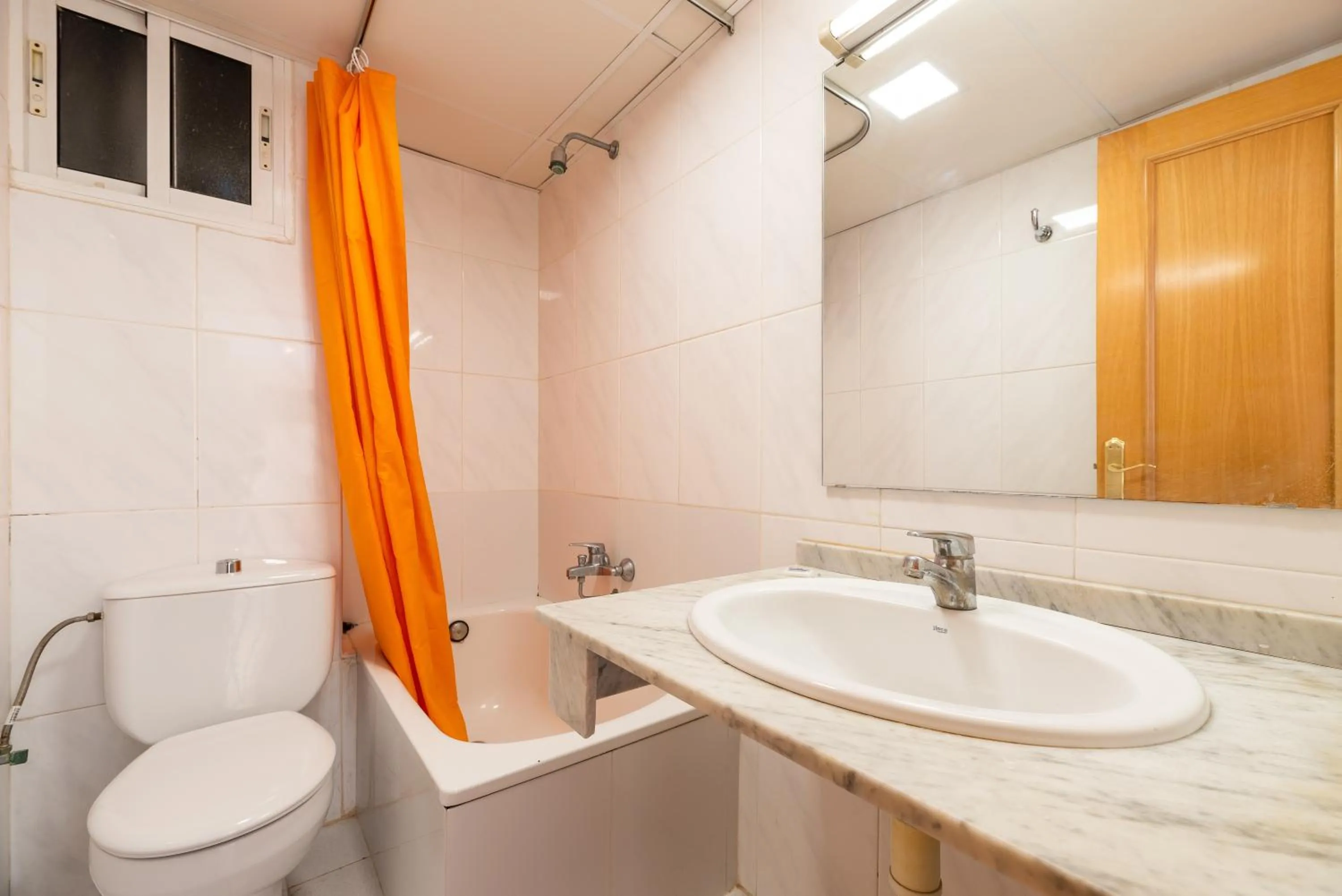 Bathroom in Rentalmar Los Peces