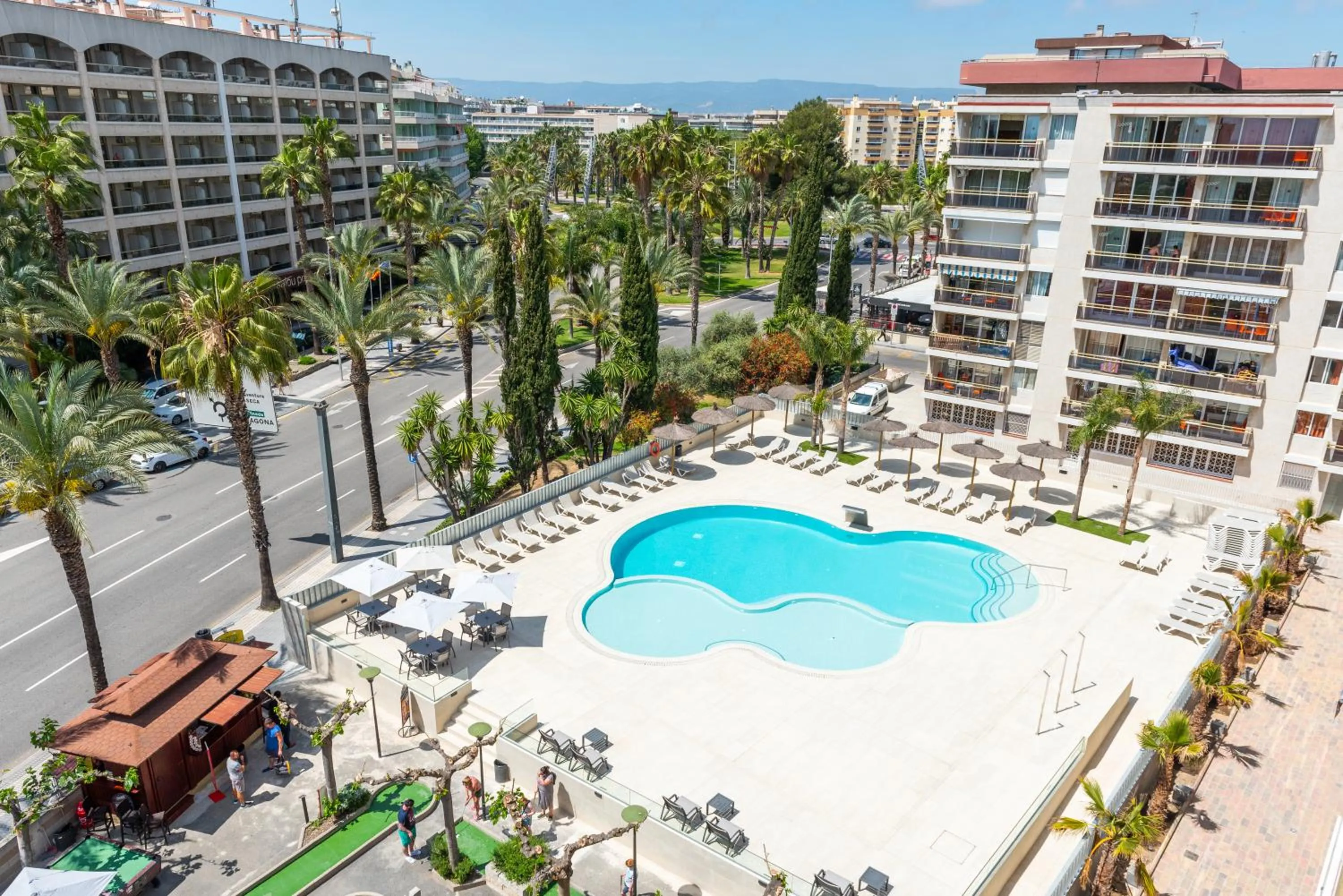 Pool view in Rentalmar Los Peces