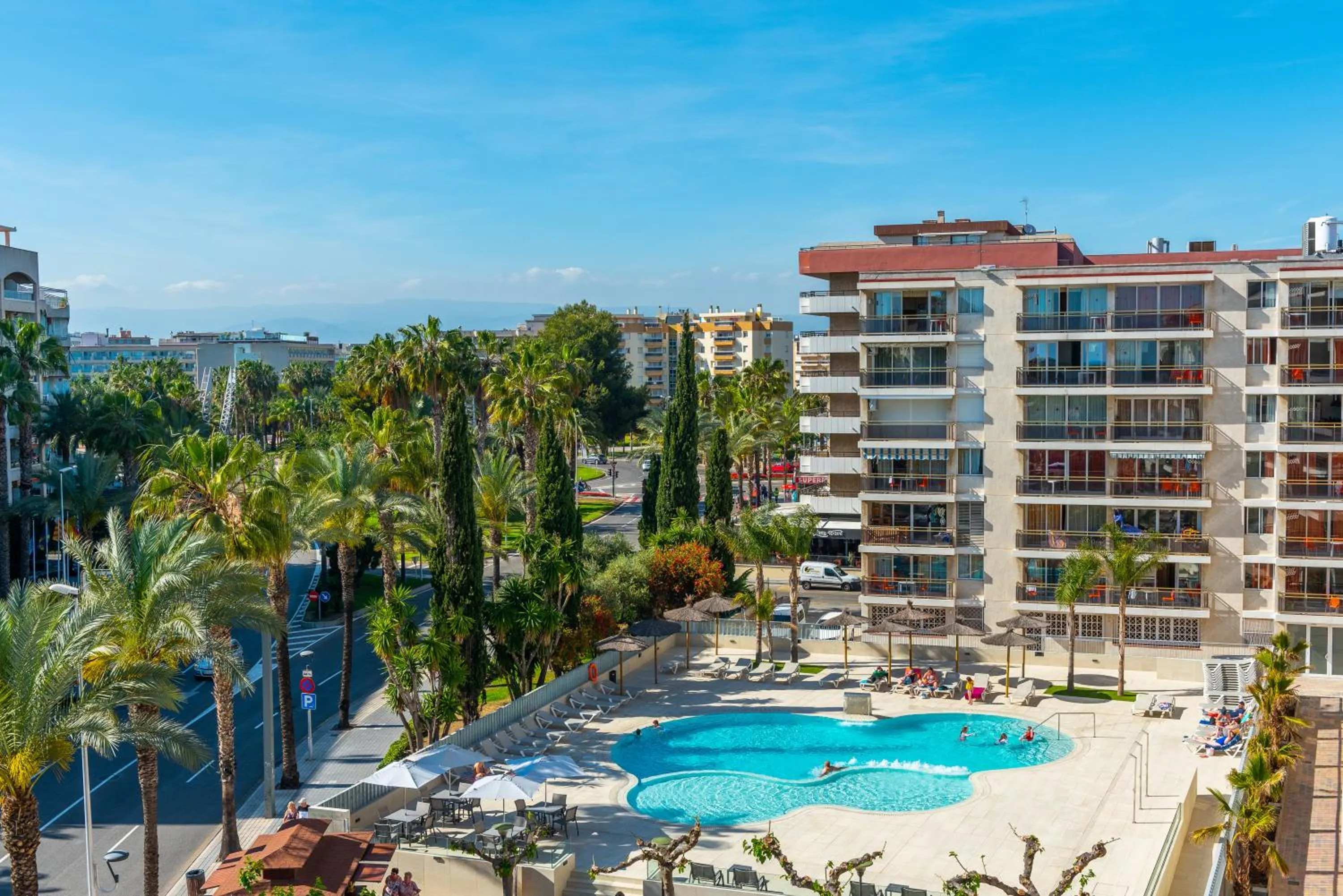 Swimming pool in Rentalmar Los Peces