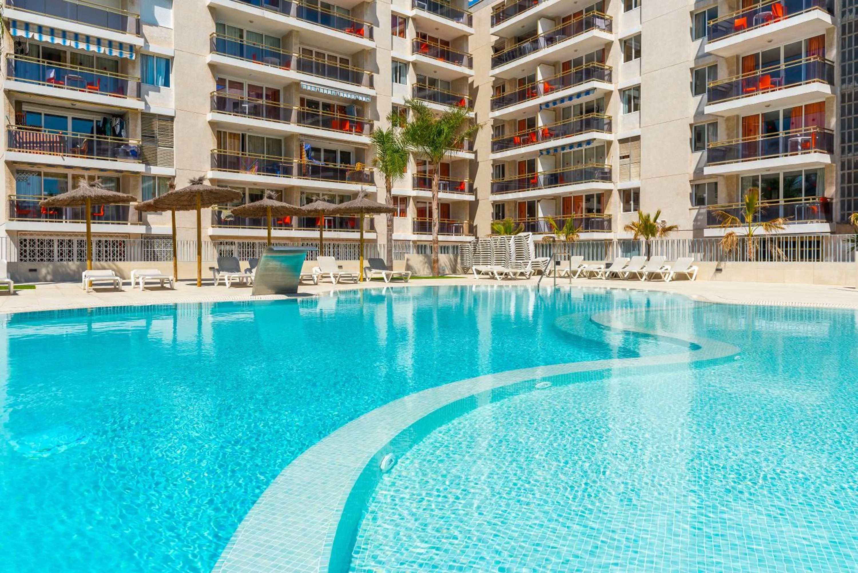 Swimming pool in Rentalmar Los Peces