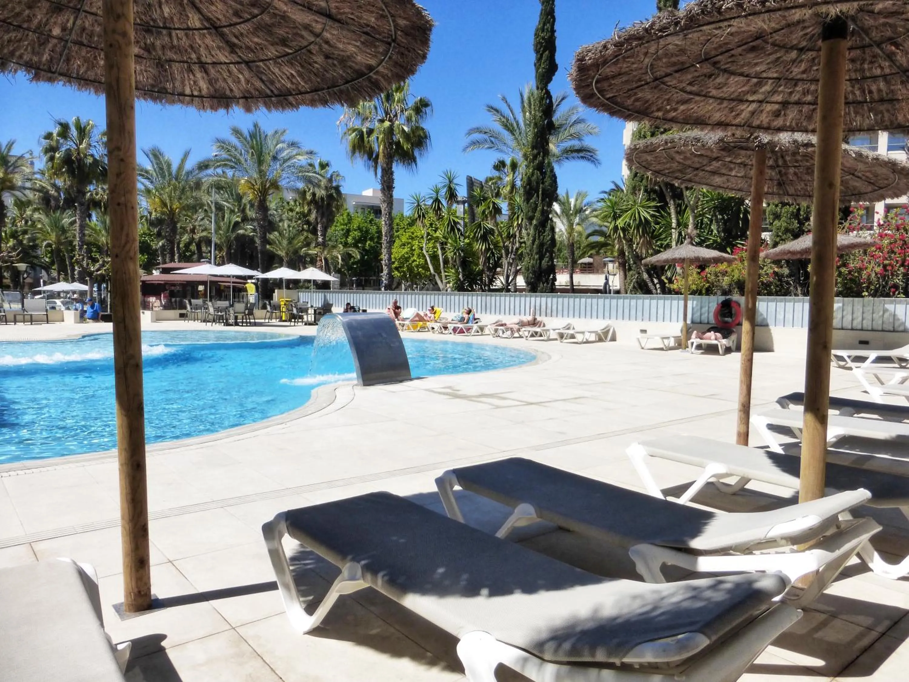 Swimming pool in Rentalmar Los Peces