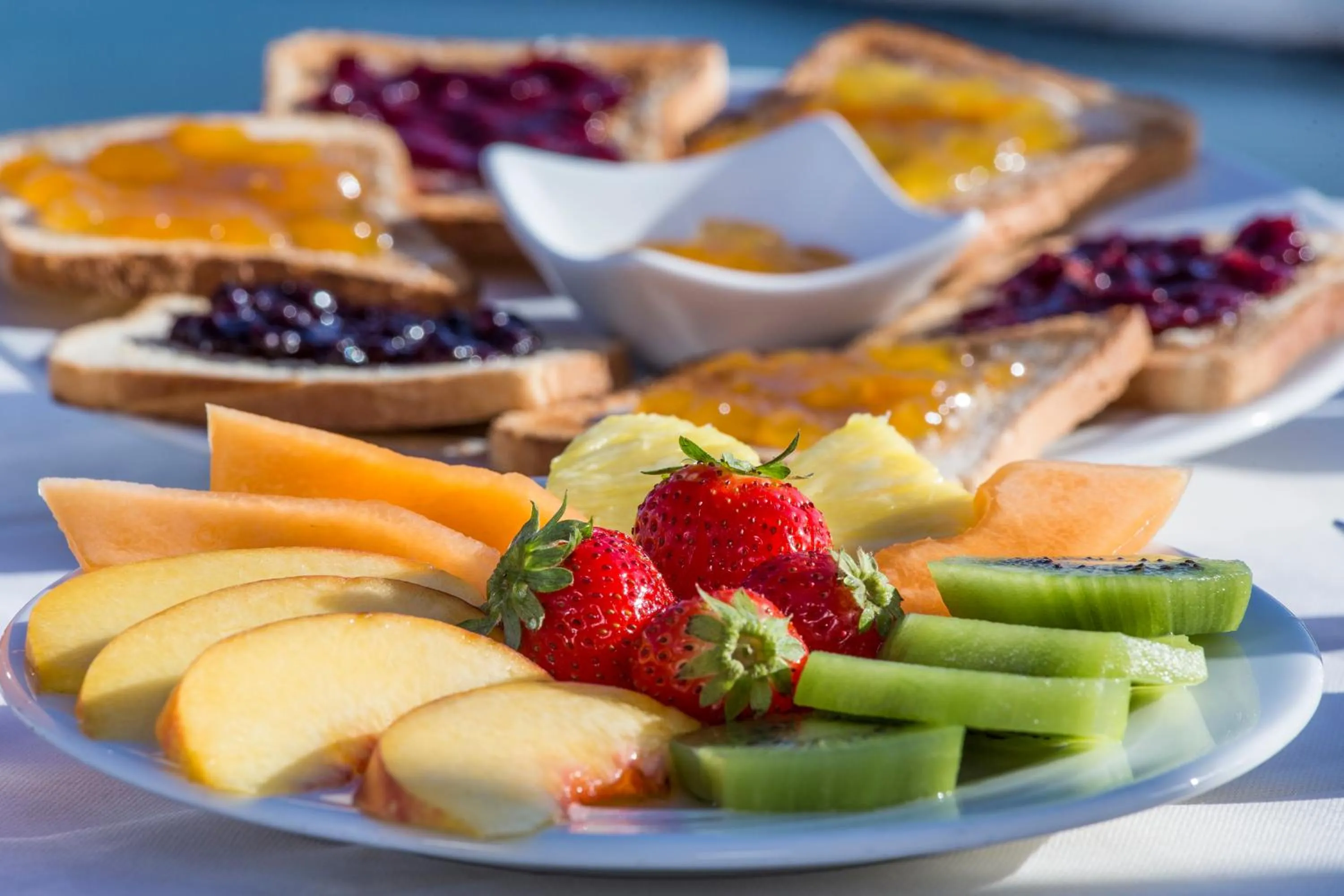 Buffet breakfast in Hotel Del Golfo