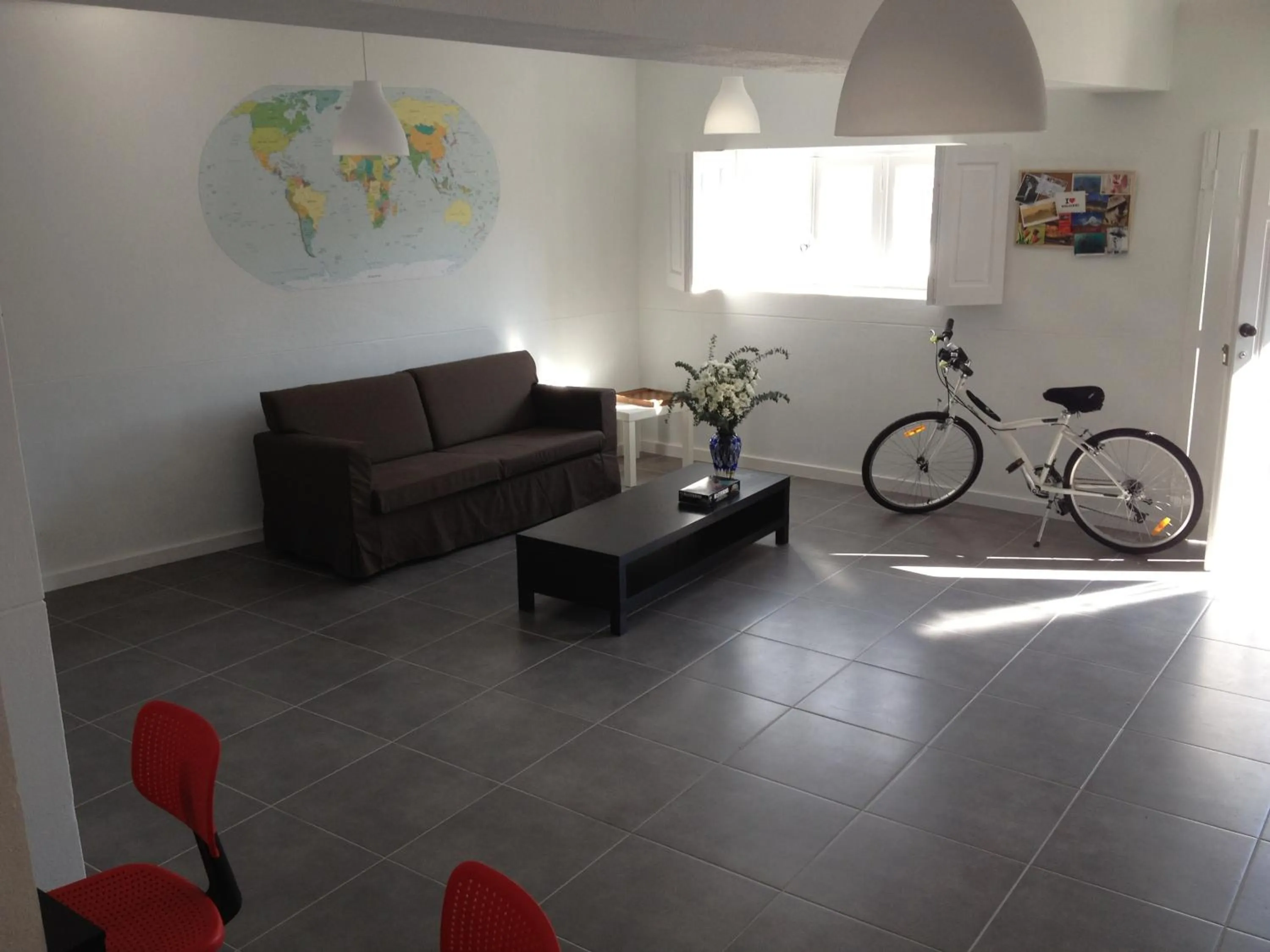 Lounge or bar in AirPorto Hostel