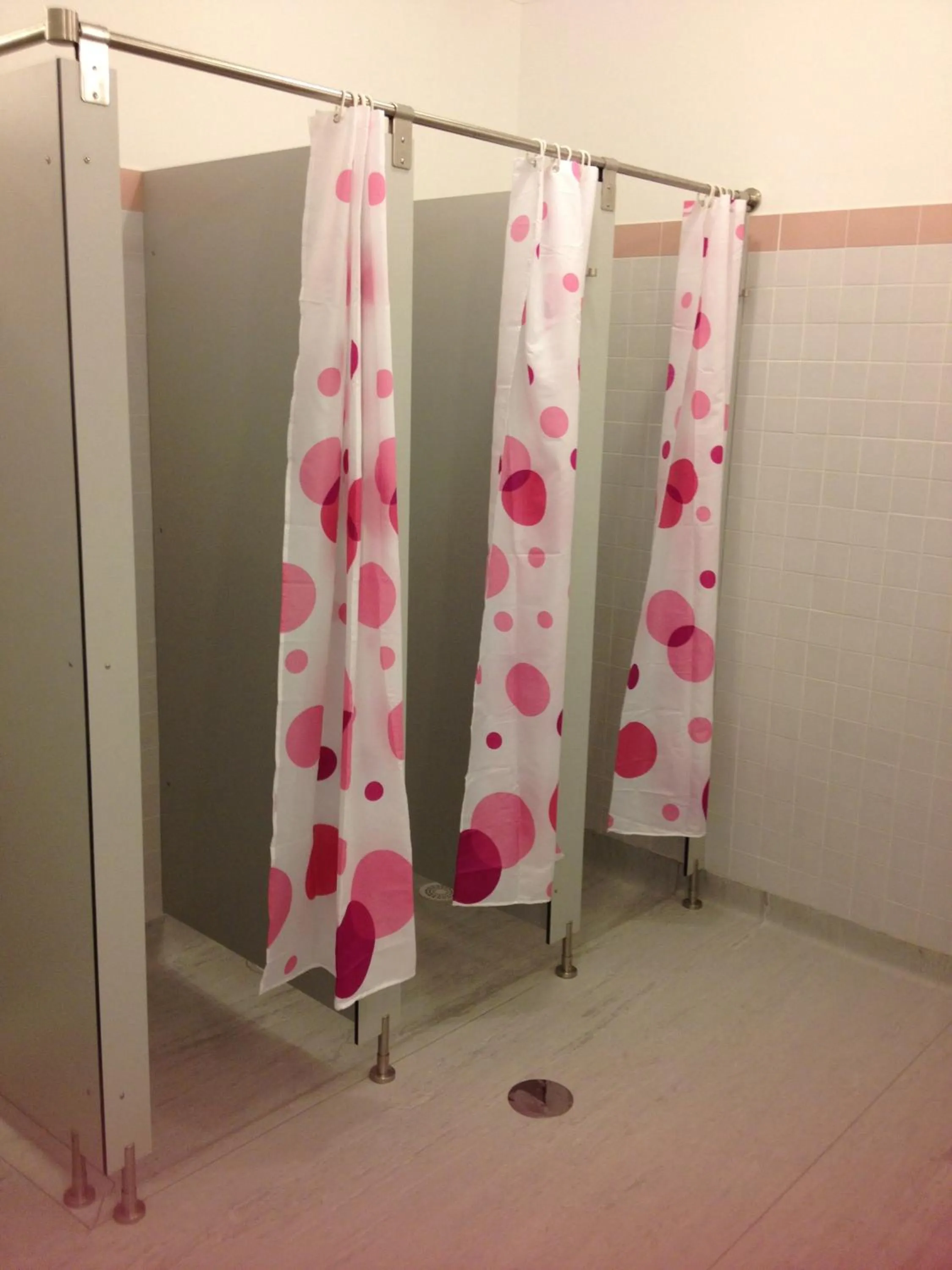 Bathroom in AirPorto Hostel