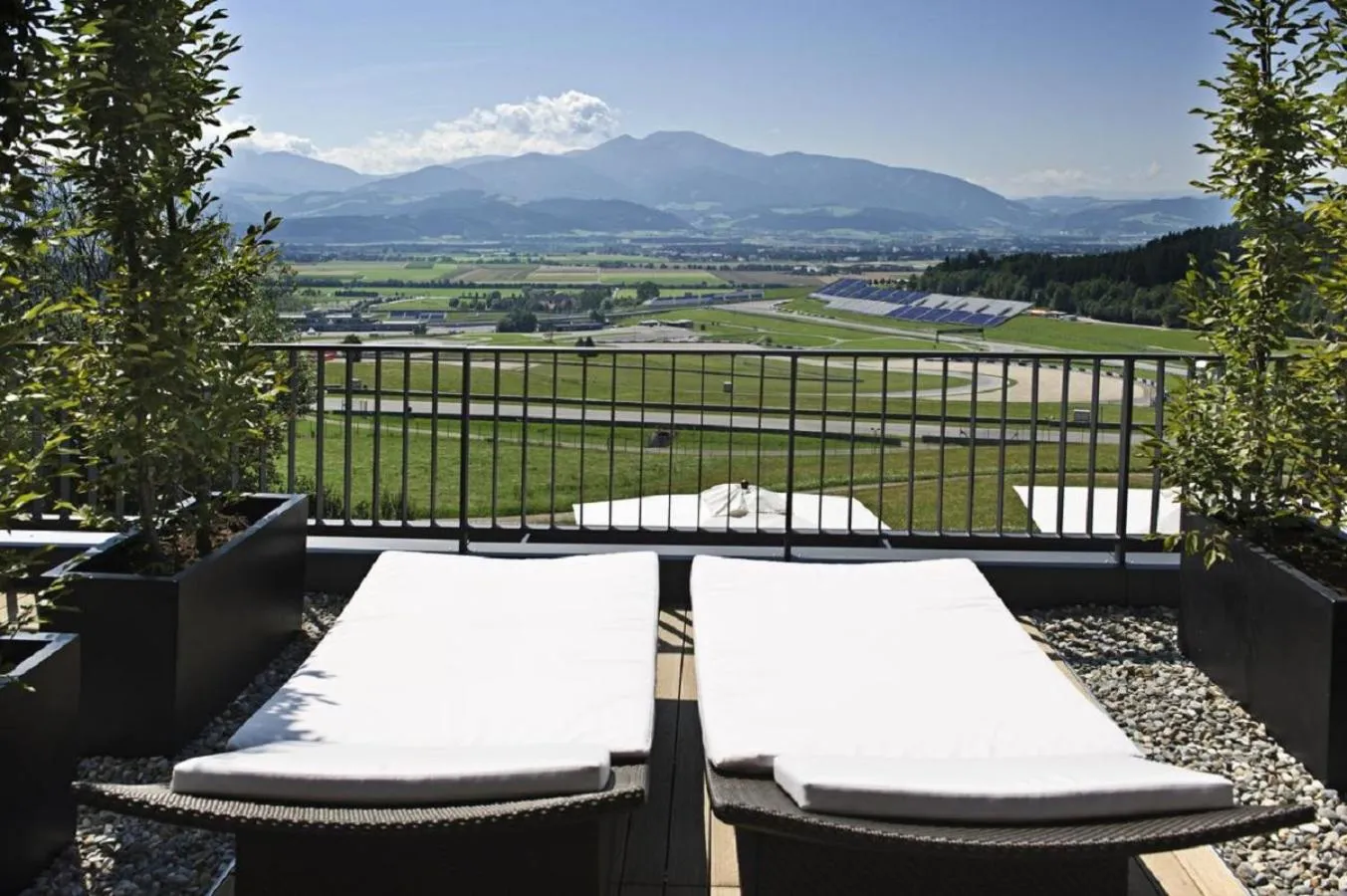 Balcony/Terrace in WIEDERERÖFFNUNG - TAUROA Schönberghof Spielberg