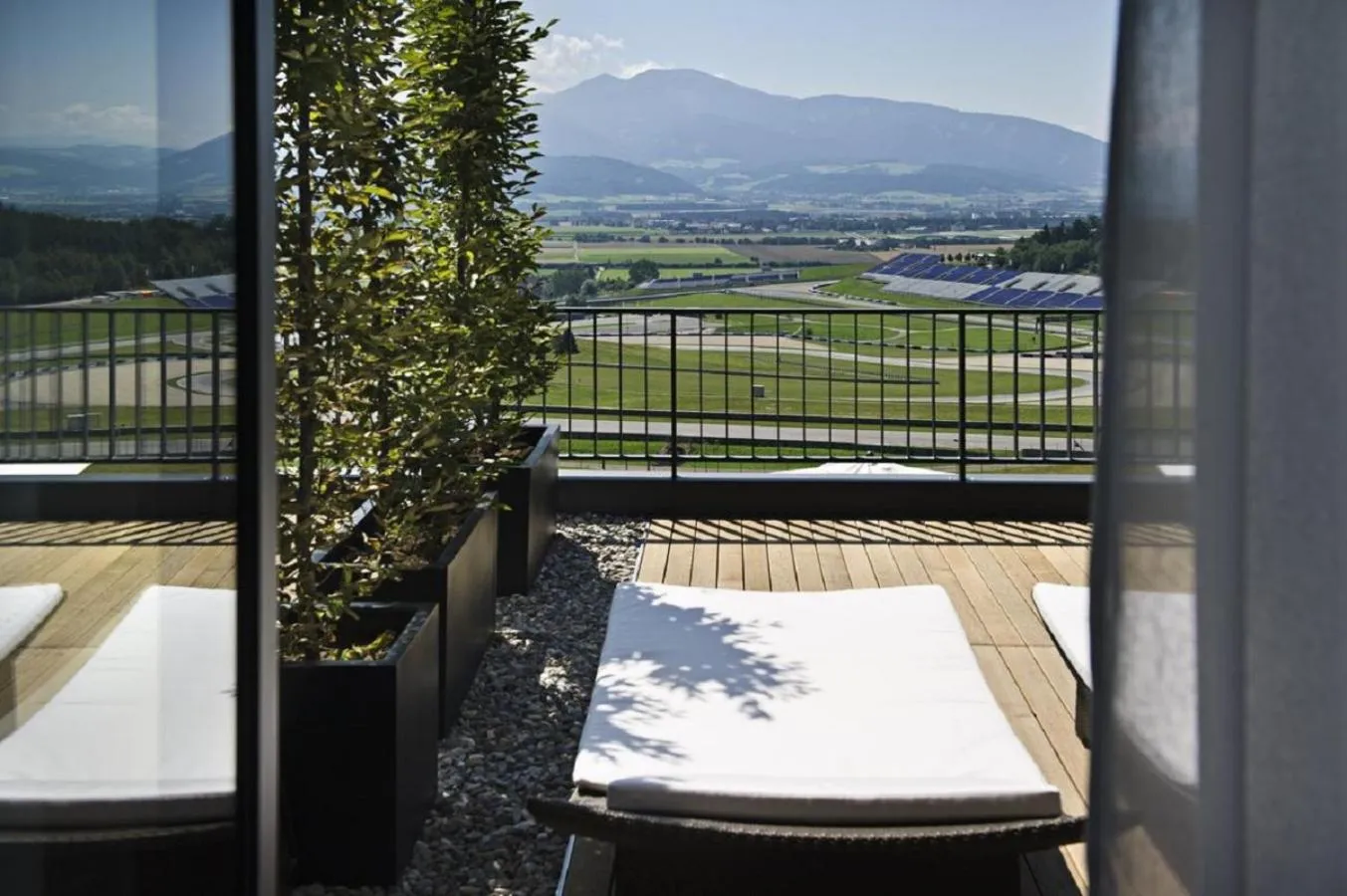 Balcony/Terrace in WIEDERERÖFFNUNG - TAUROA Schönberghof Spielberg