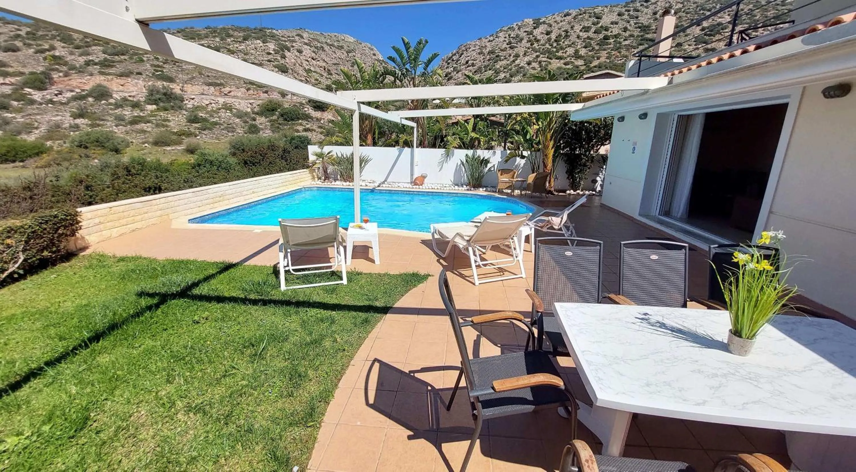 Holiday villa SUNJOY close to the beach