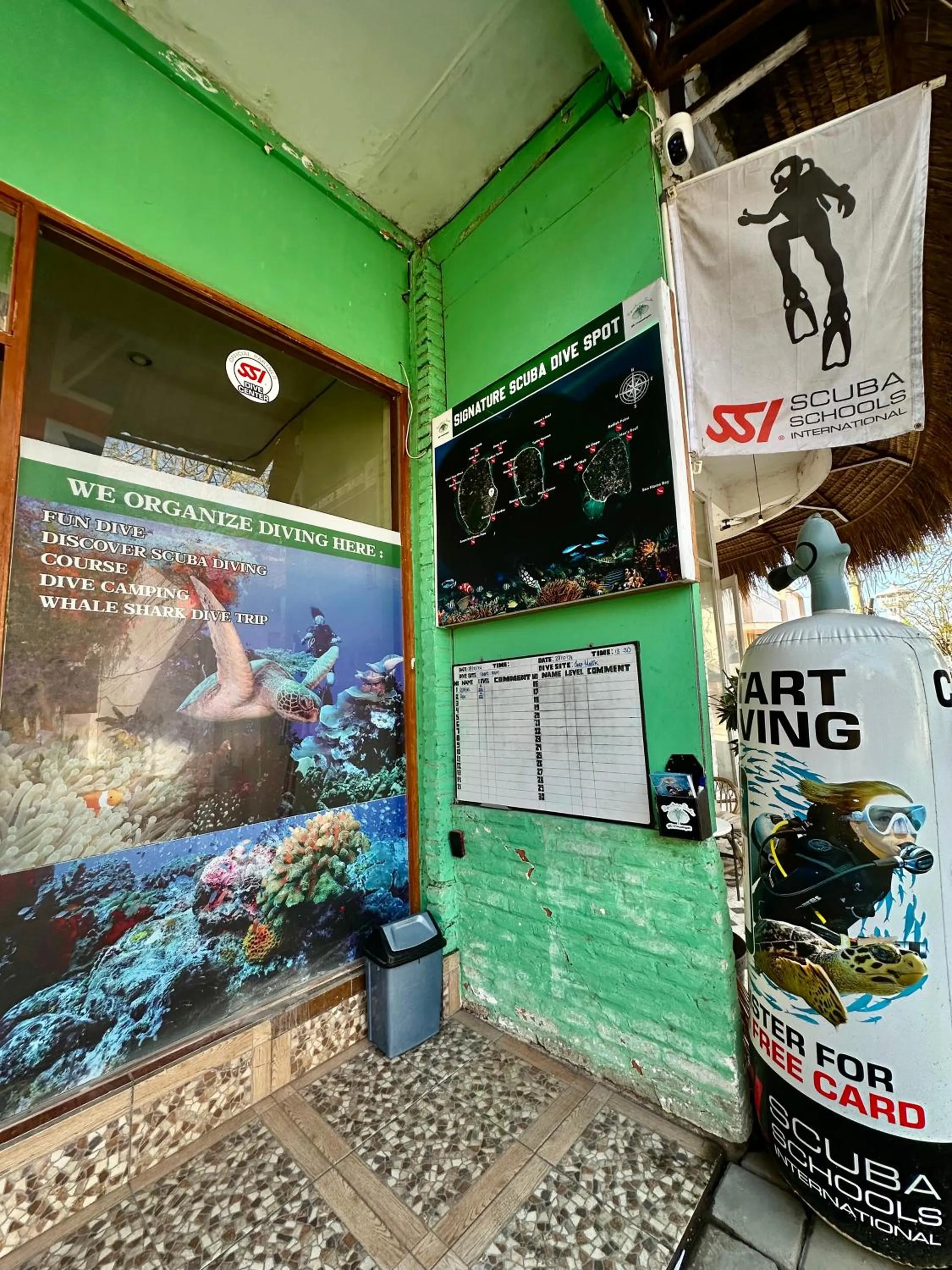 Diving in James Bungalow