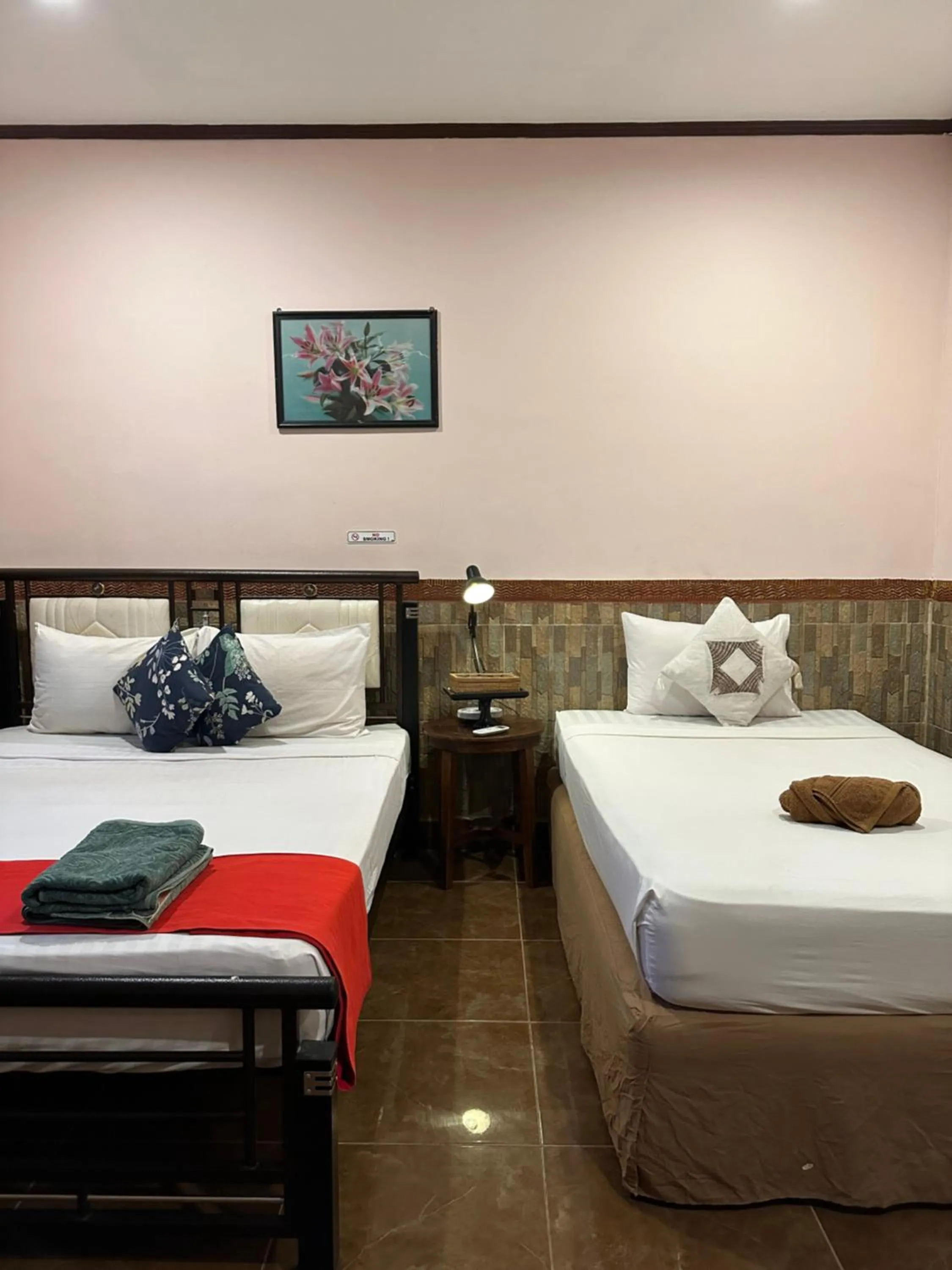 Bed in James Bungalow