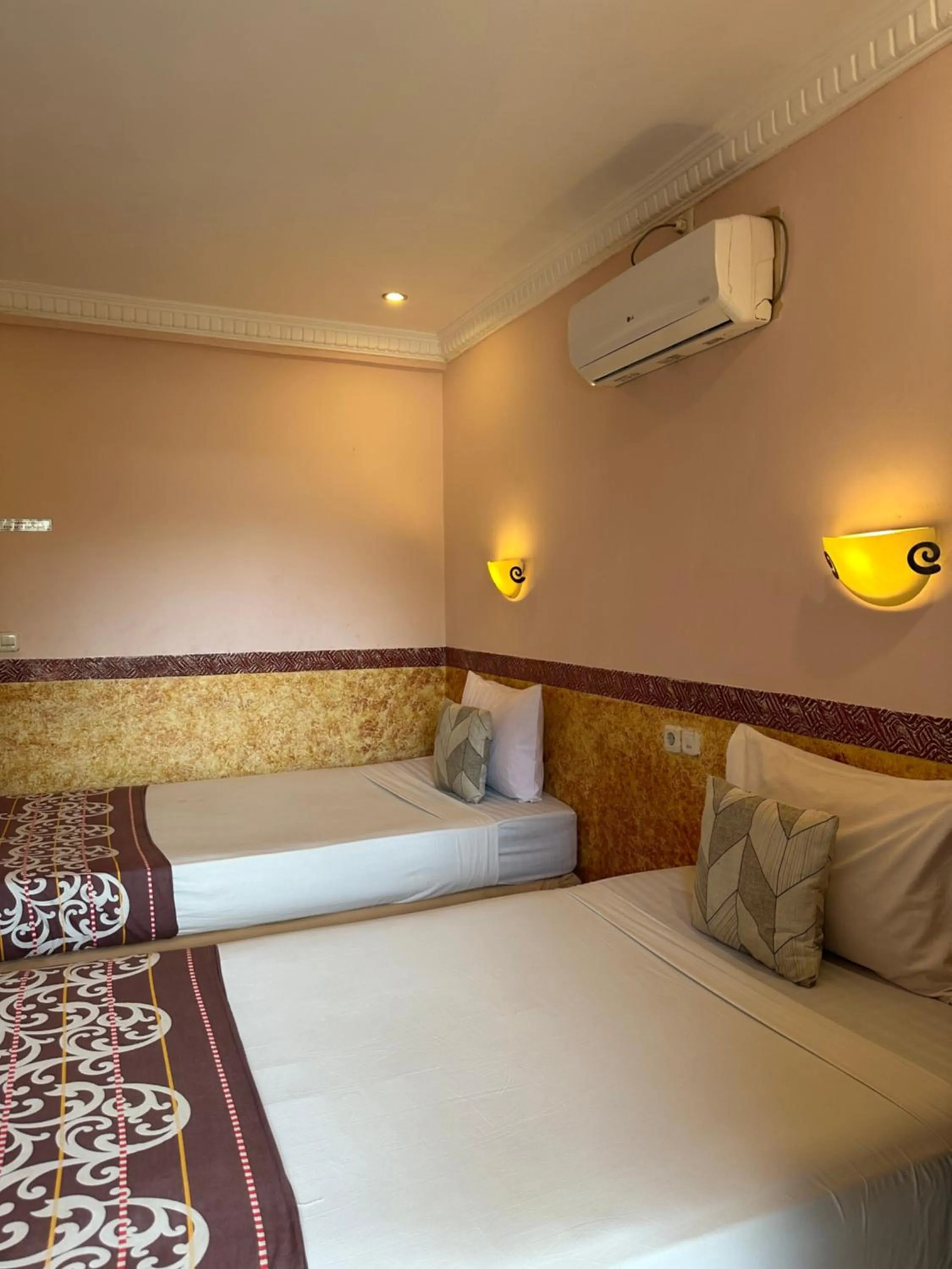 Bed in James Bungalow