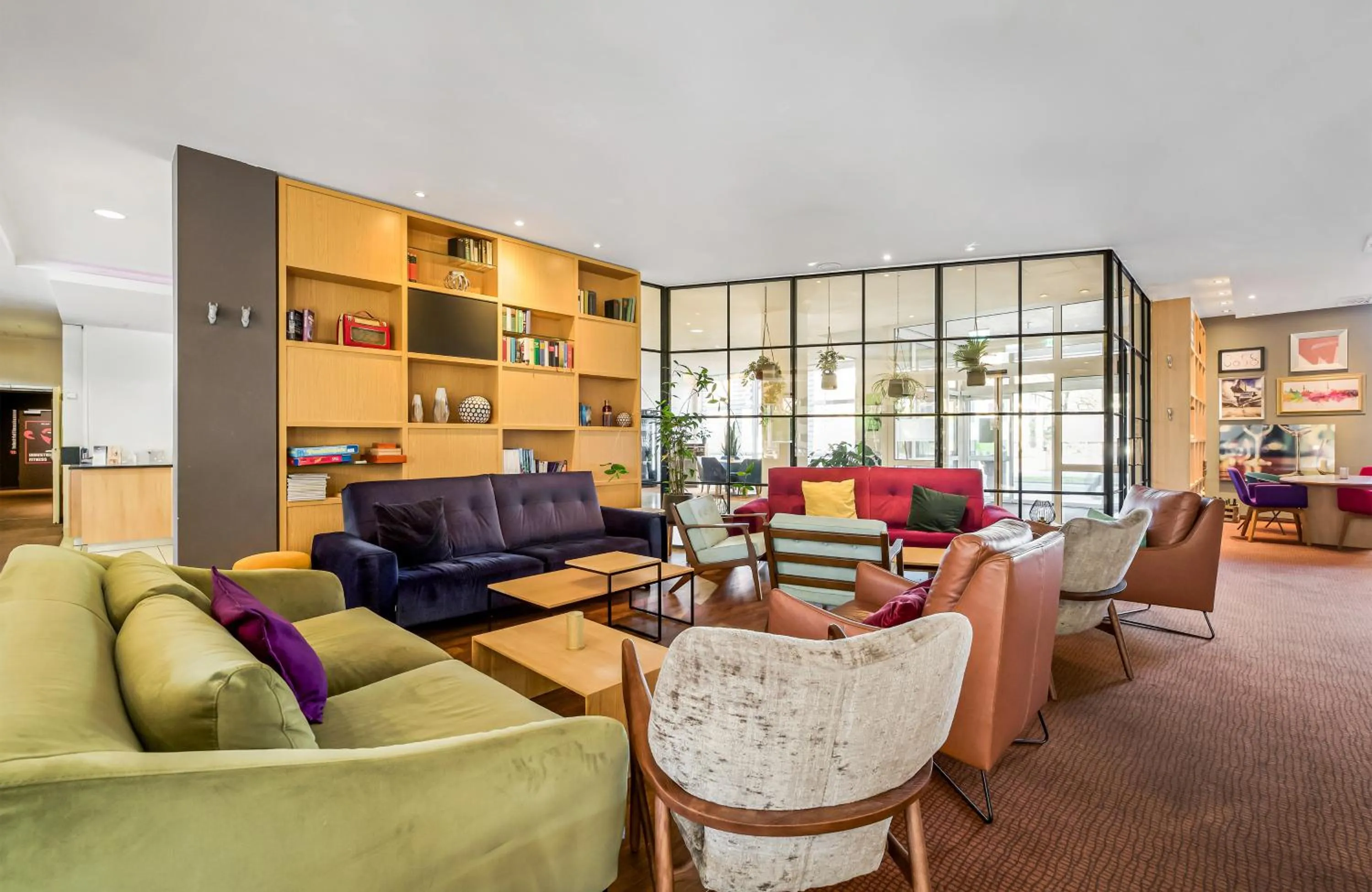 Lounge or bar in ibis Hotel Hannover Medical Park