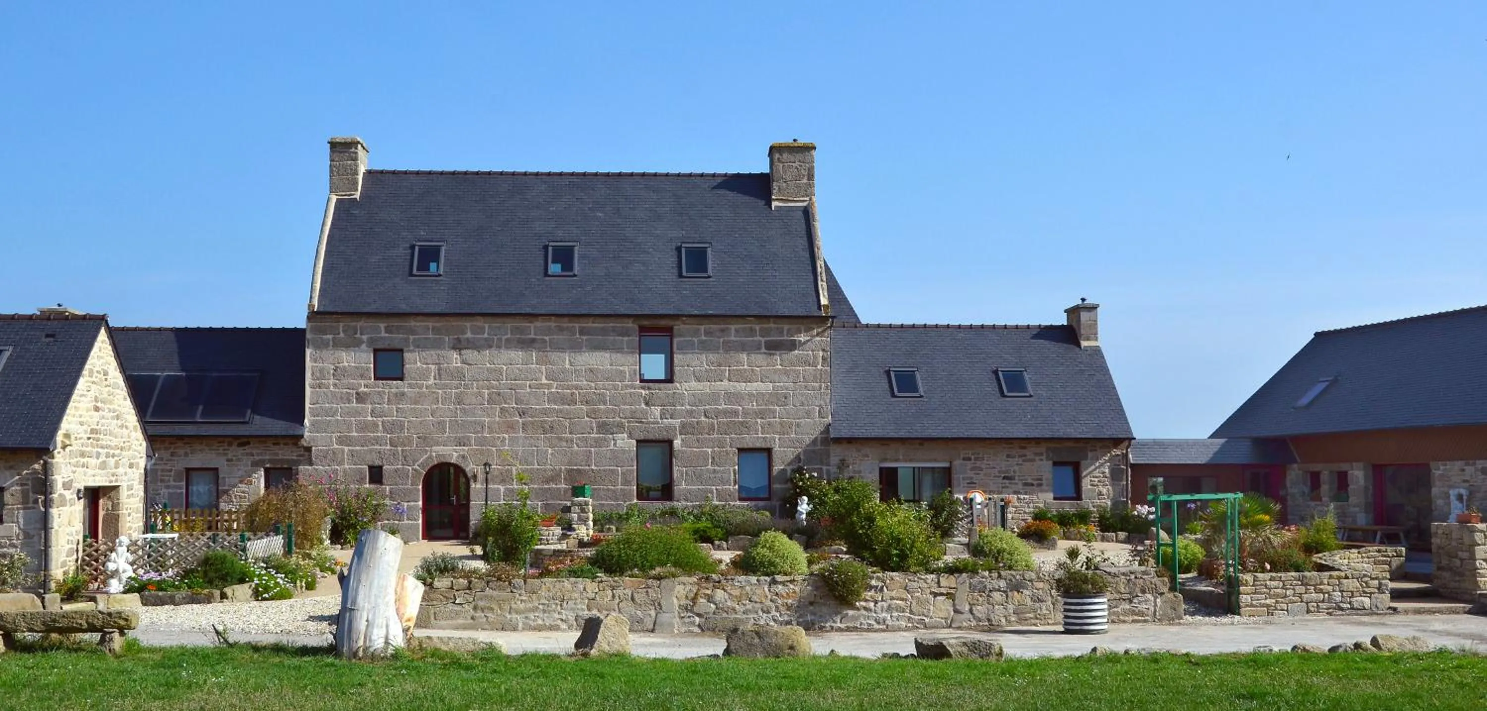Facade/entrance in Domaine de Kerzuat
