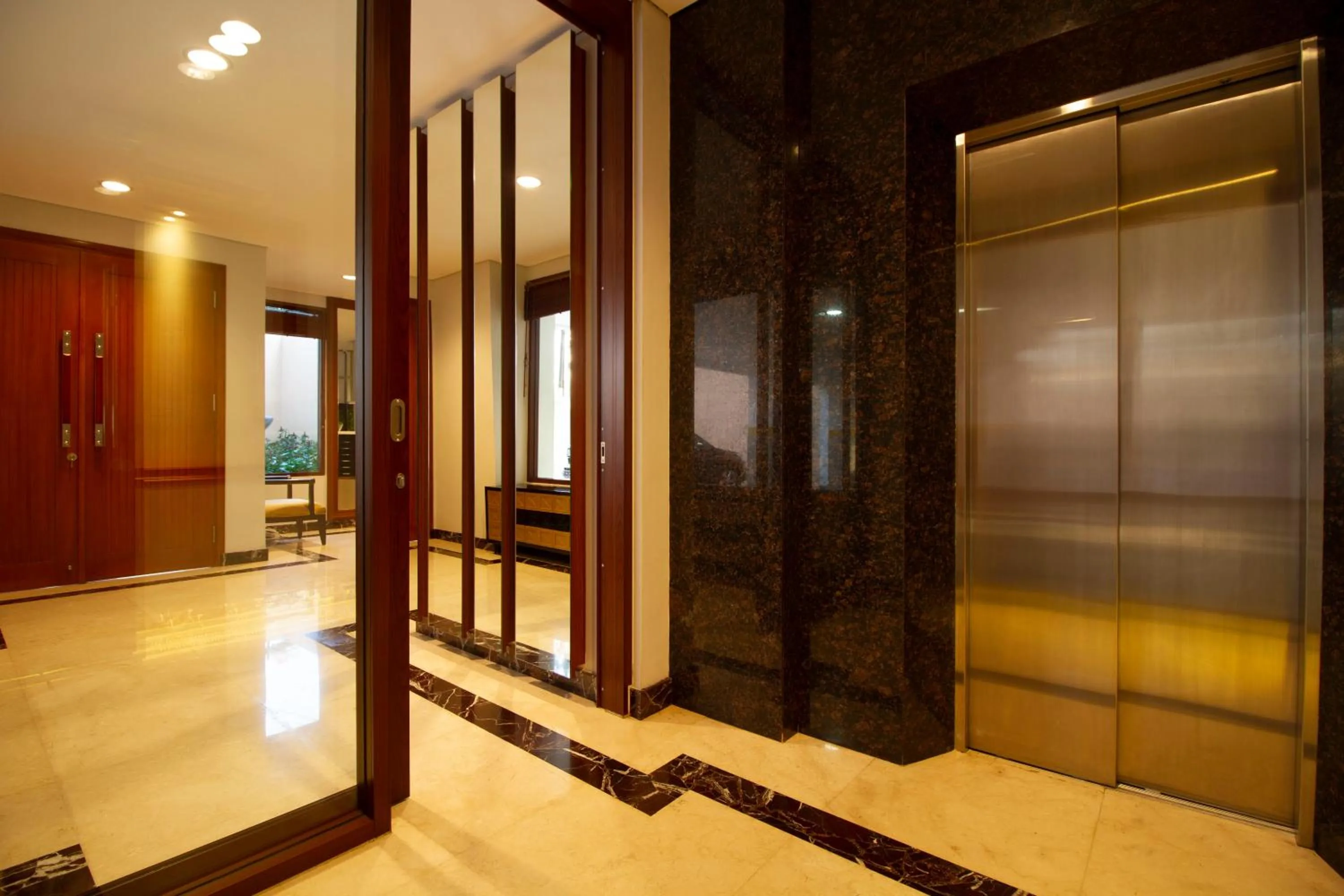 Lobby or reception in RedDoorz Plus @ CBD Bintaro