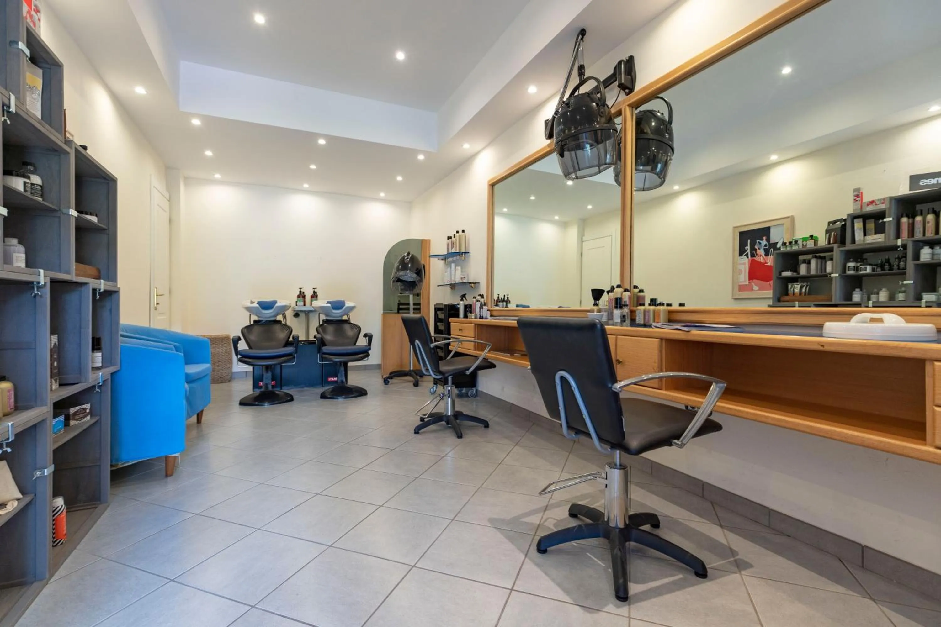 hair dresser in Hotel Hermitage