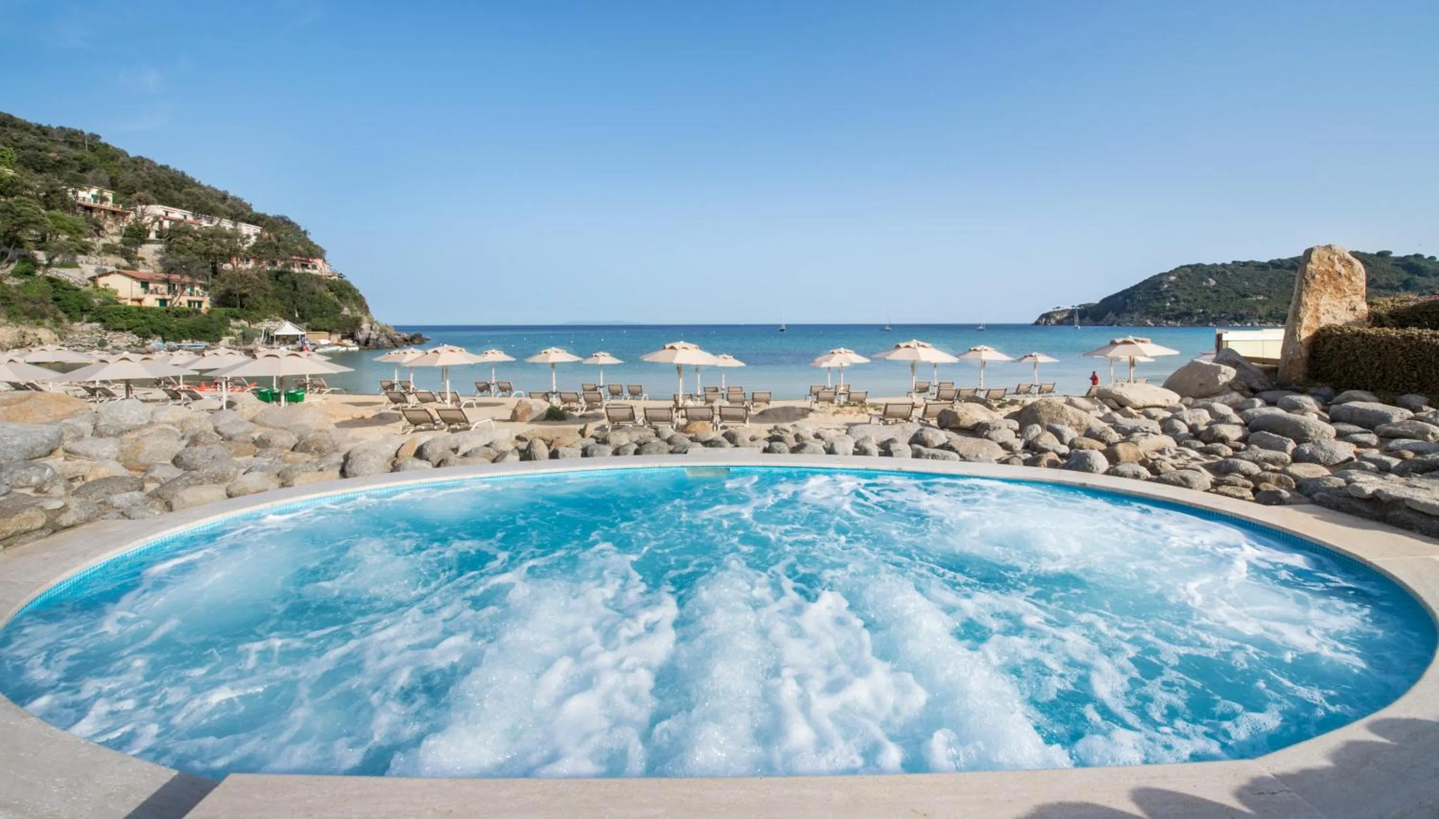 Swimming pool in Hotel Hermitage