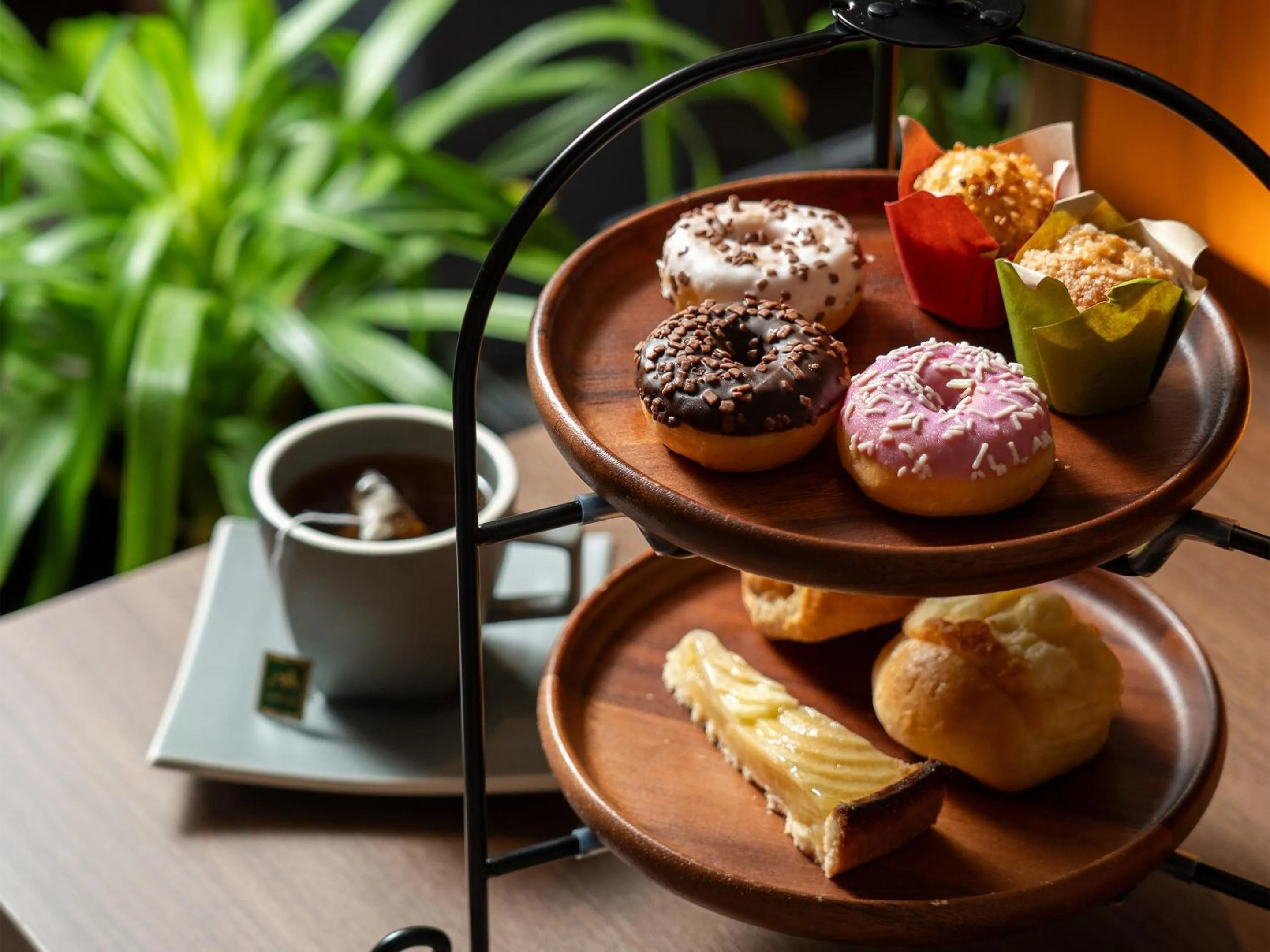 Lounge or bar in Glamday Style Okinawa Yomitan Hotel & Resort