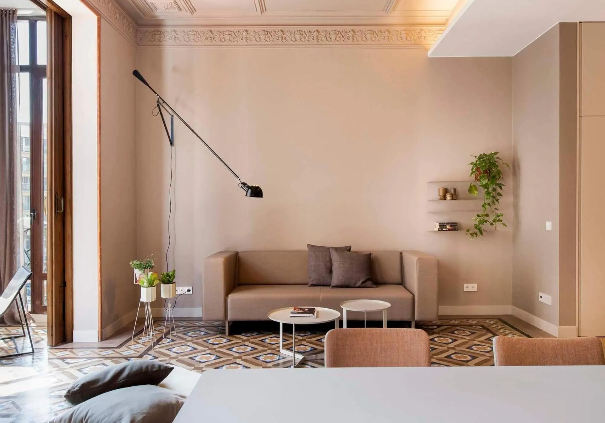 DestinationBCN Universitat Apartments