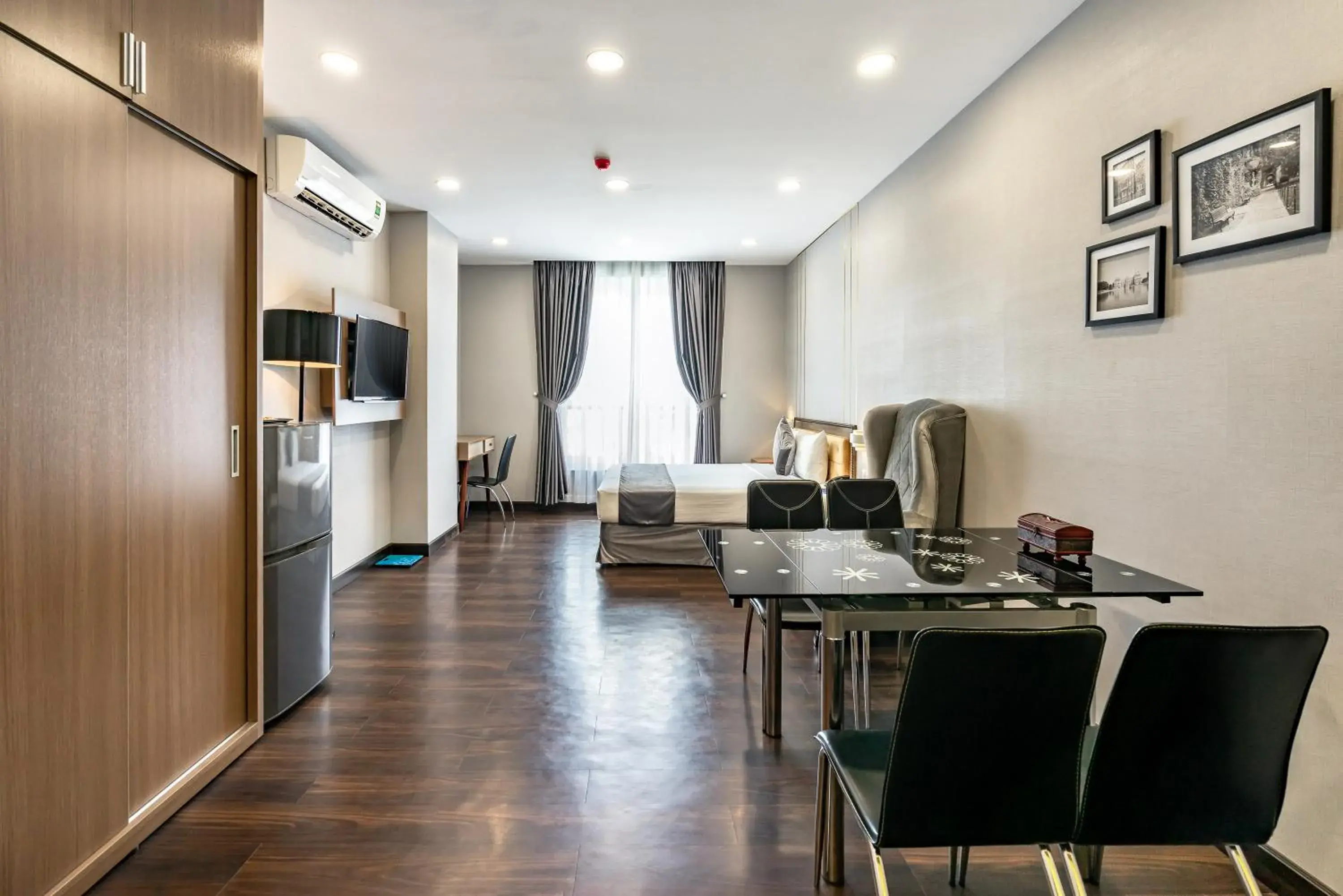 Emerald Central Emerald Central