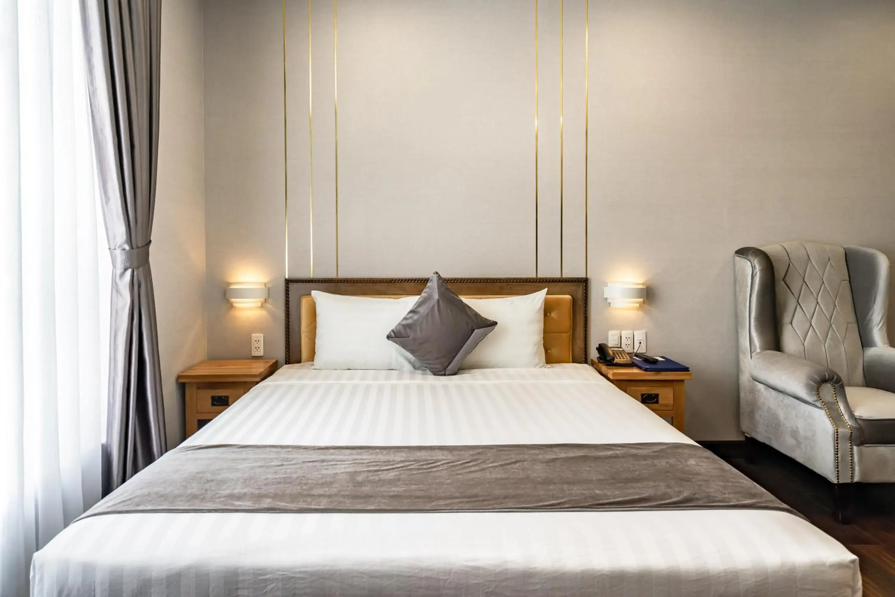 Bed in Emerald Central Bed in Emerald Central