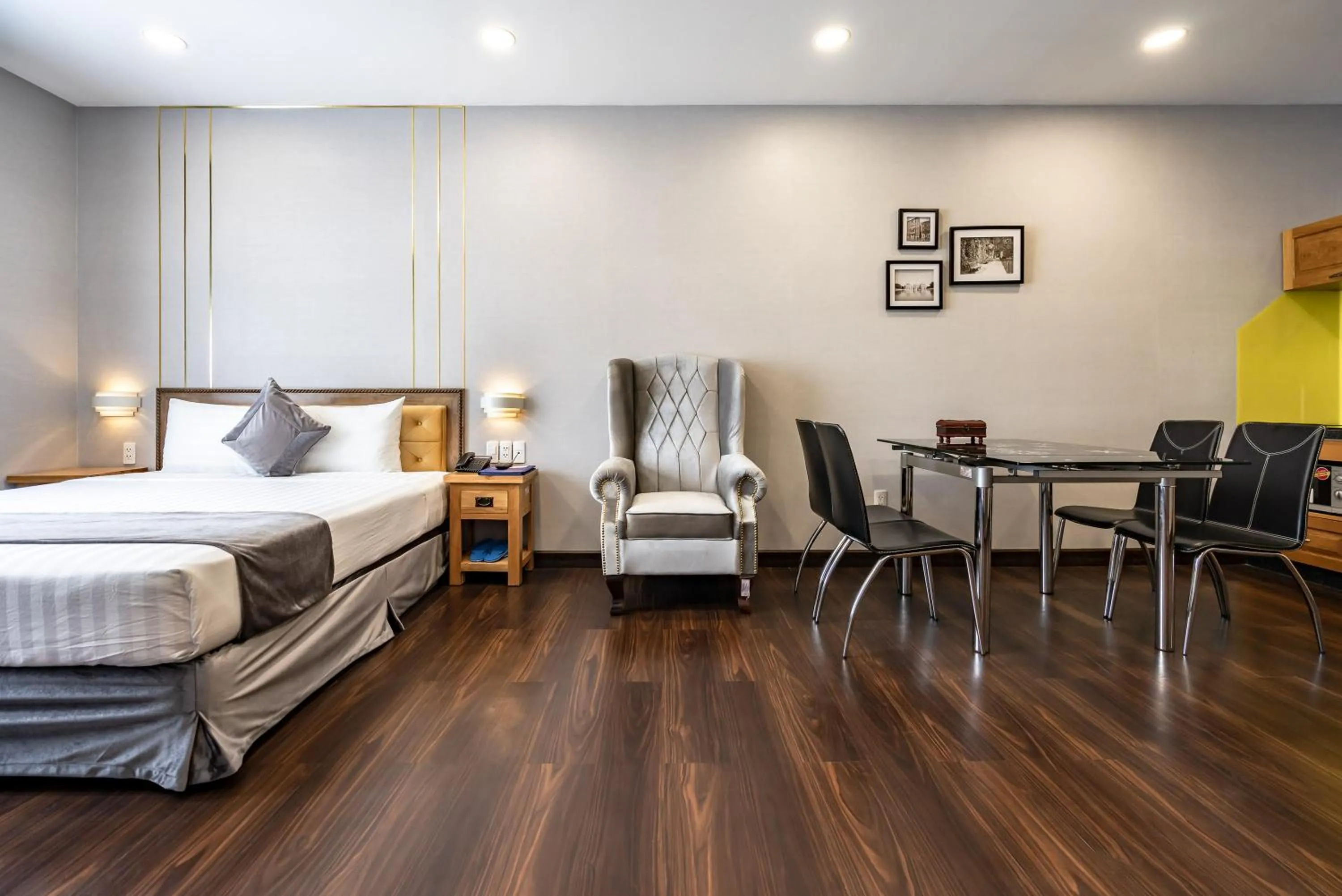 Bed in Emerald Central