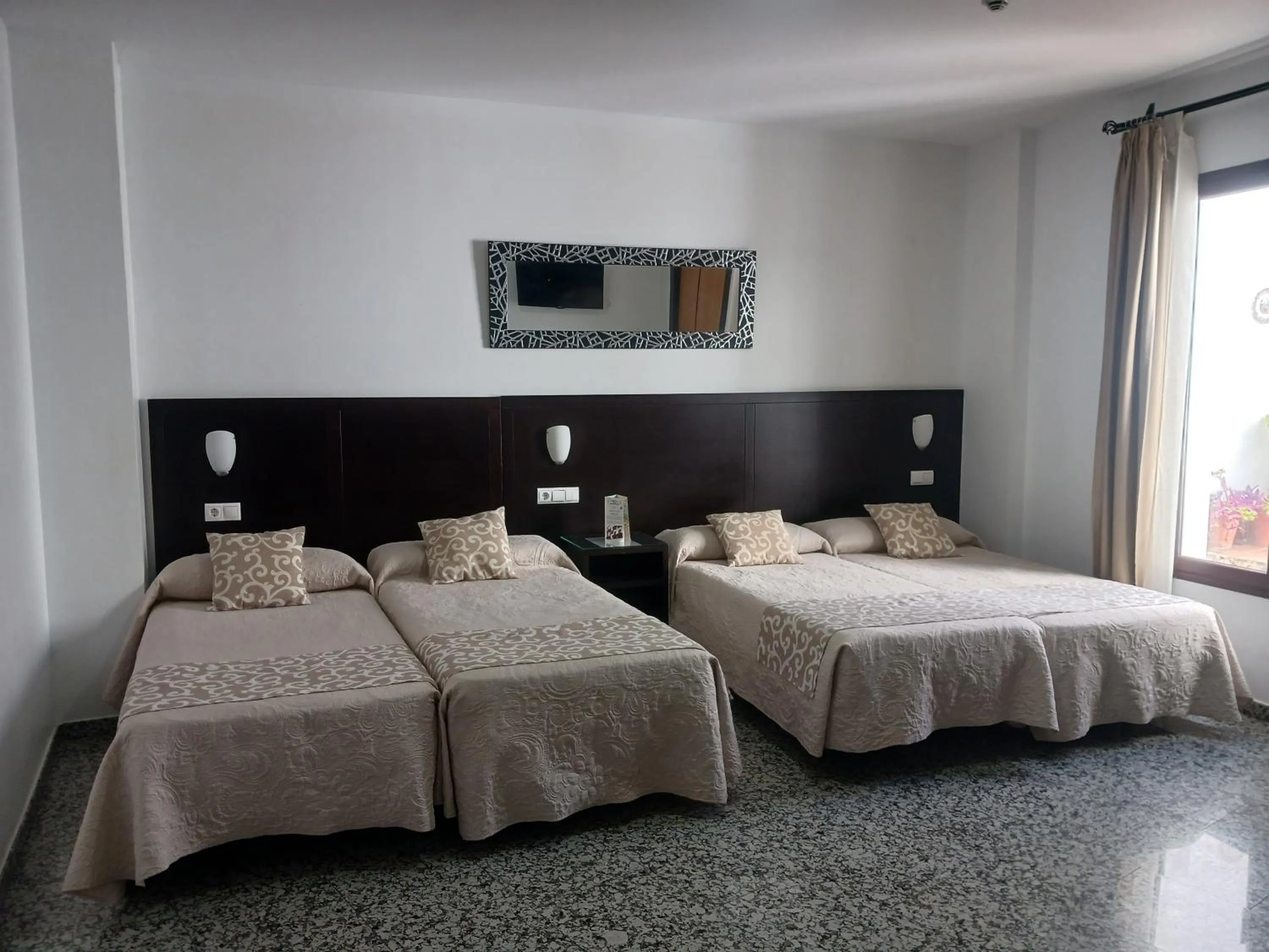 Bed in Hotel de Los Faroles