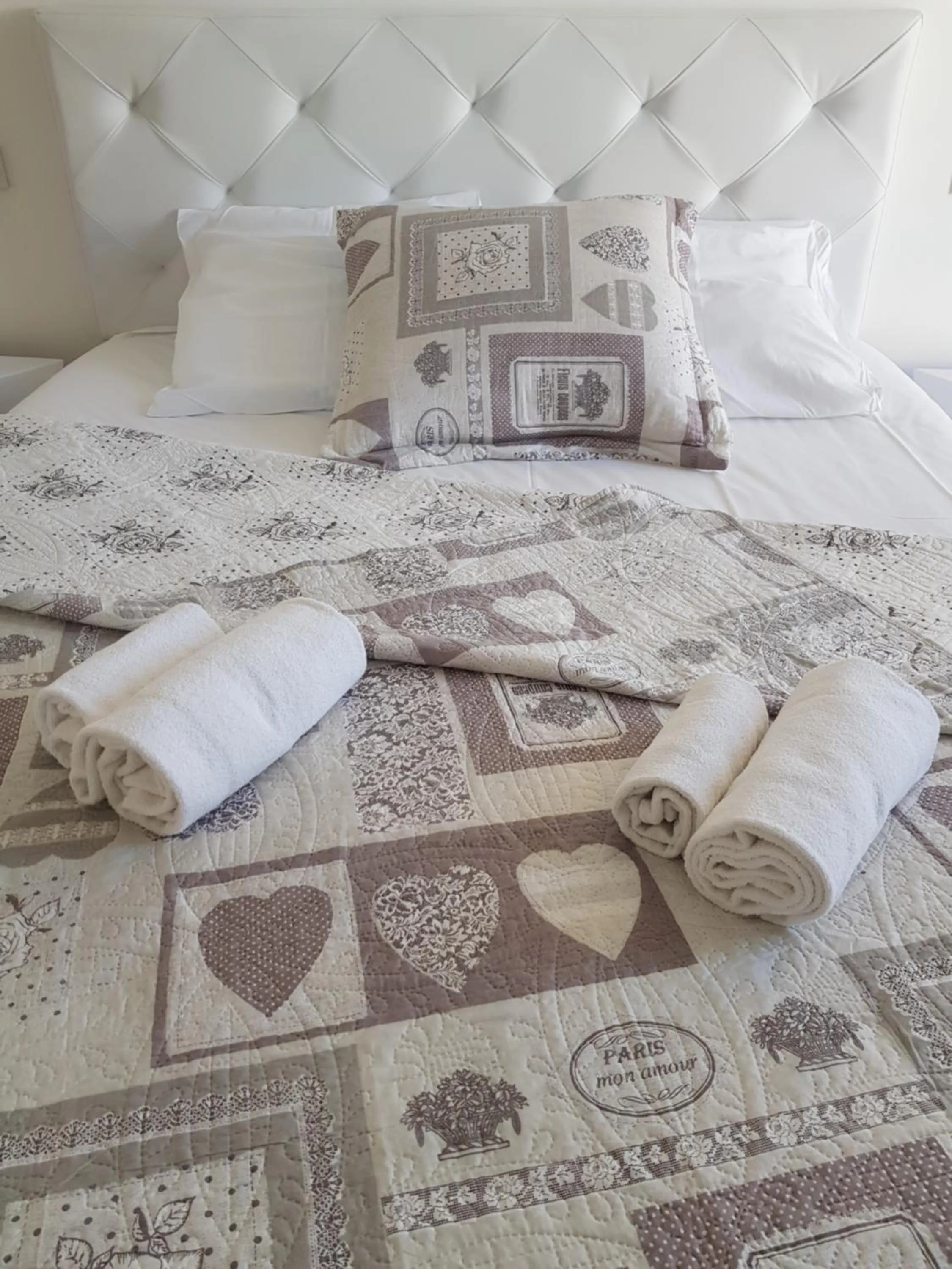 Bedroom in Hotel La Clé