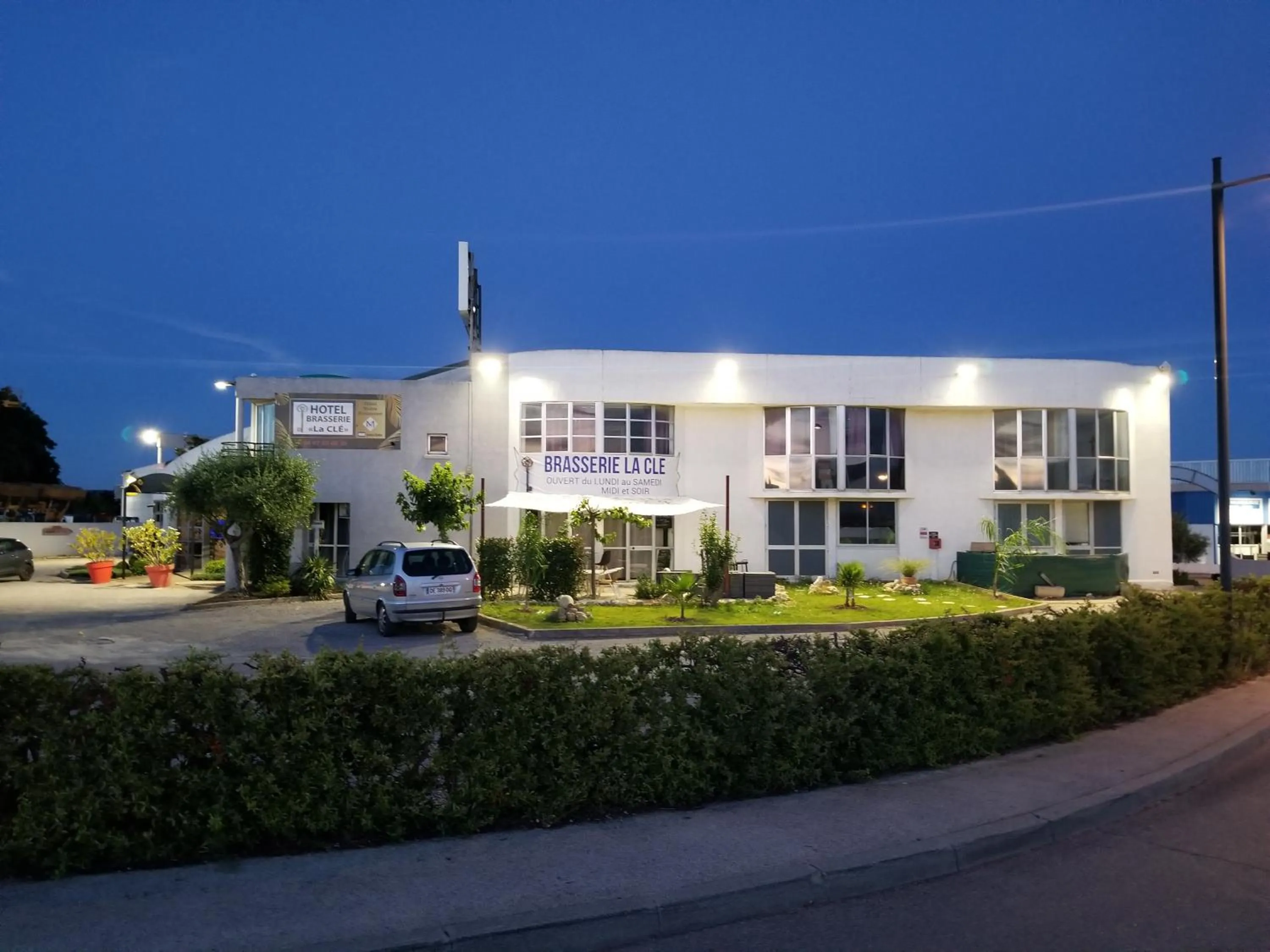 Property building in Hotel La Clé