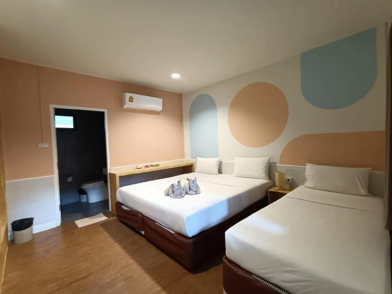 Photo of the whole room, Bed in Malibu Samed Resort