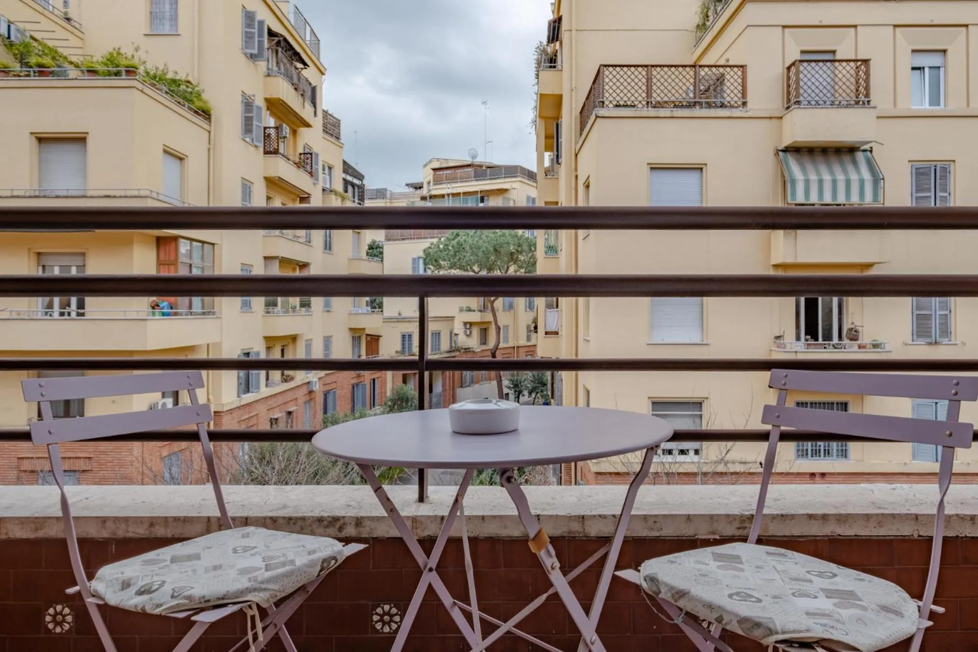 Damiani & Sister Guesthouse