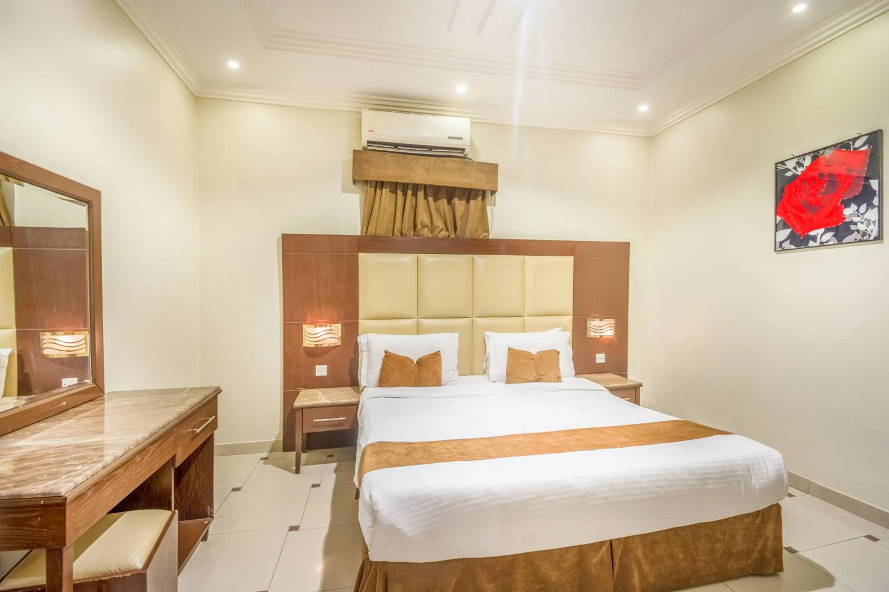 Bedroom in Al Muhaidb Residence SWIDI 24