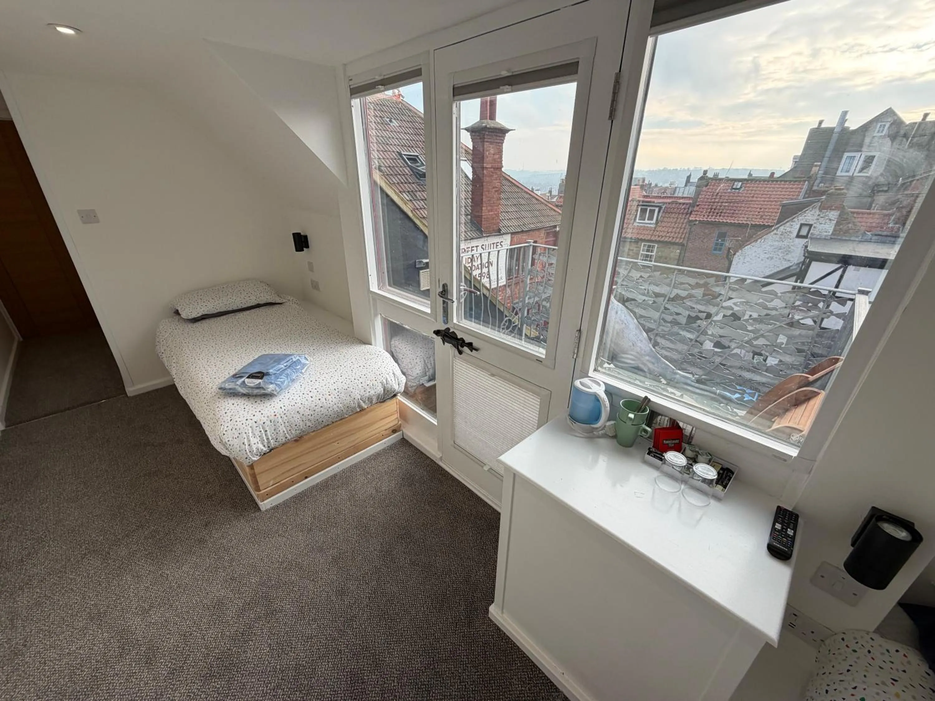 Bedroom, Bed in Silver Street Suites