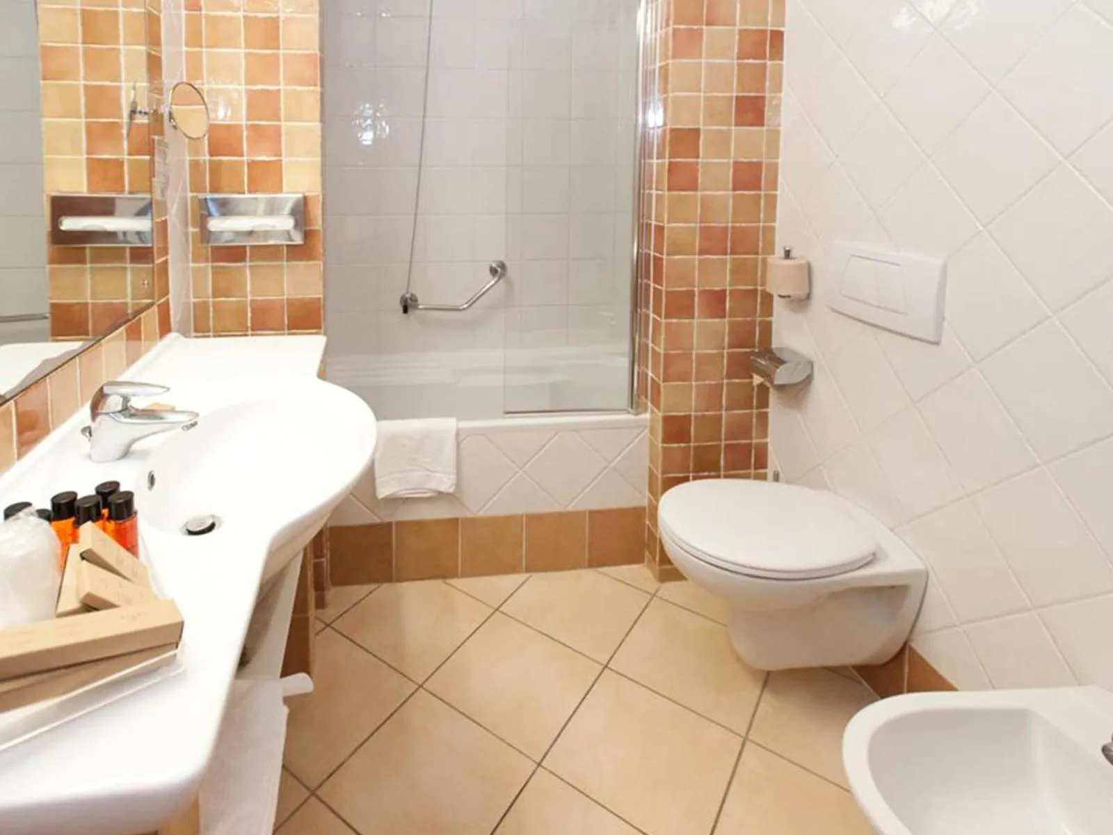 Bathroom in JR Resort Elba International