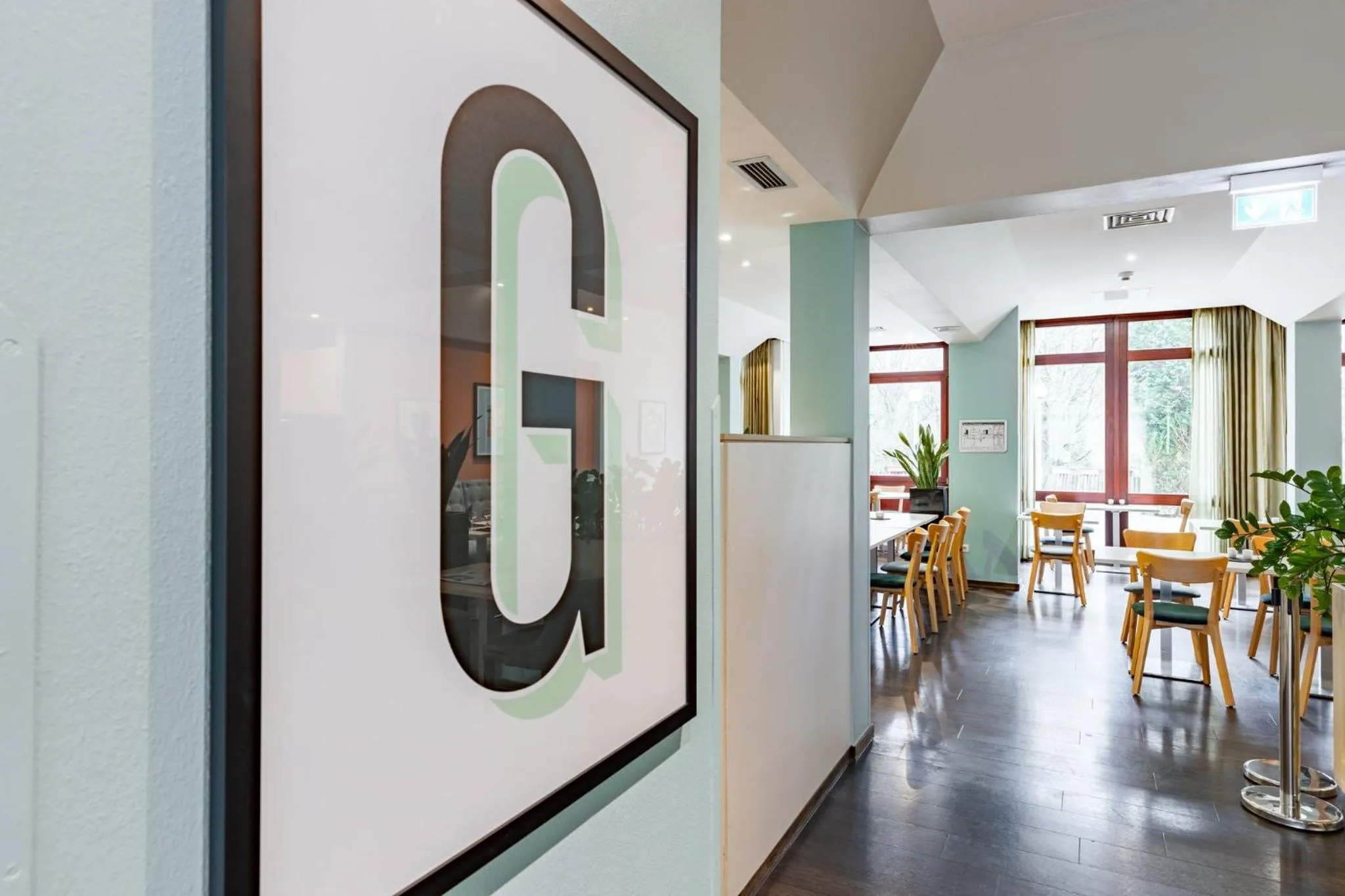 Restaurant/places to eat in Garner Hotel Osnabrück by IHG